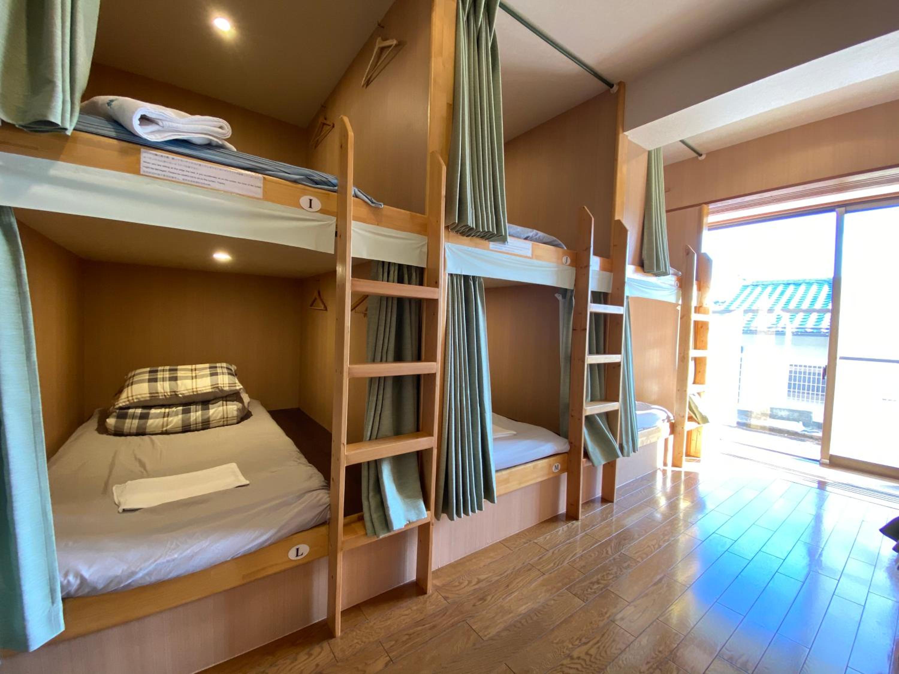 Atami Onsen Guest House Megumi 5 minutes walk from Atami Station