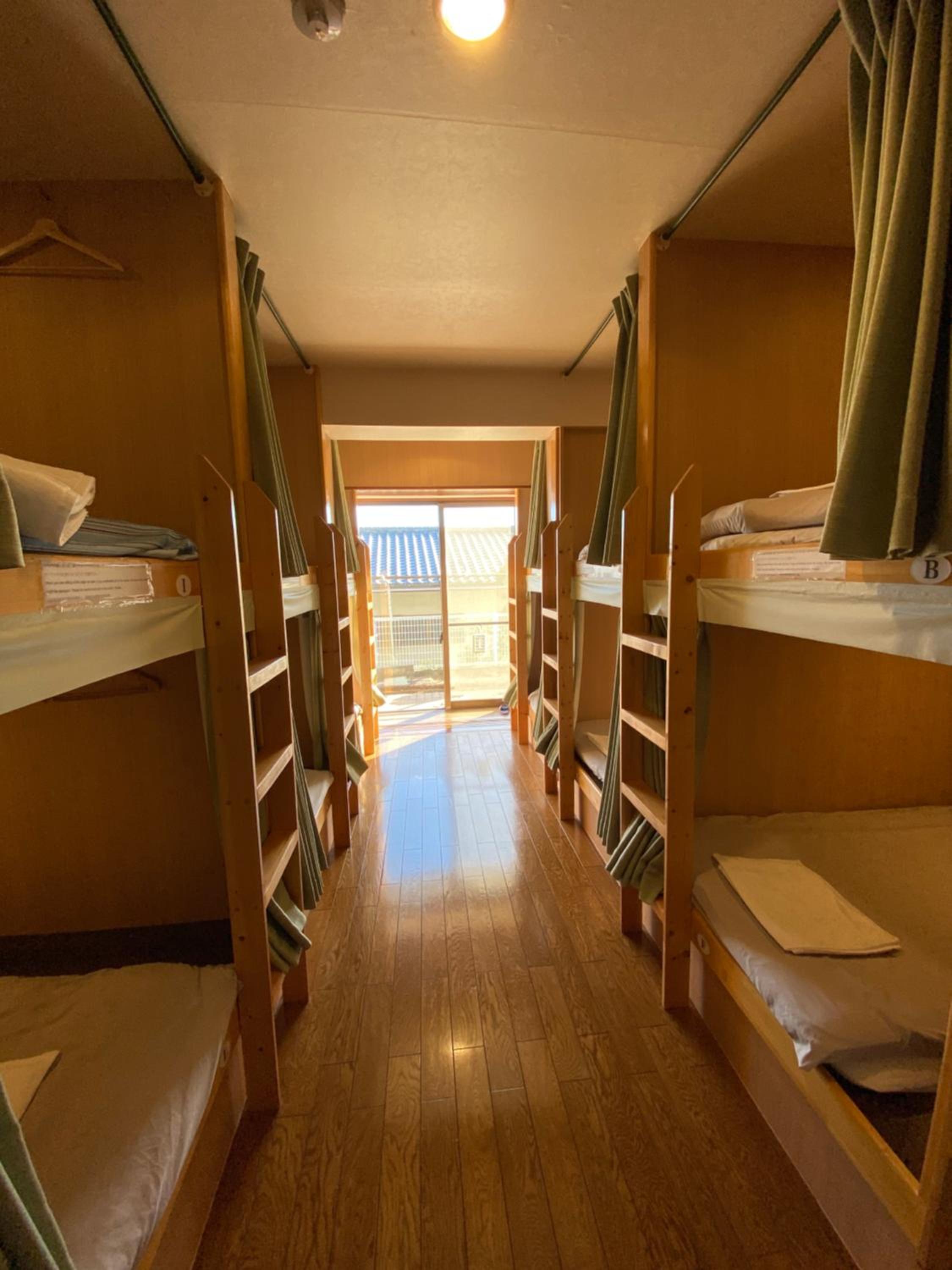 Atami Onsen Guest House Megumi 5 minutes walk from Atami Station