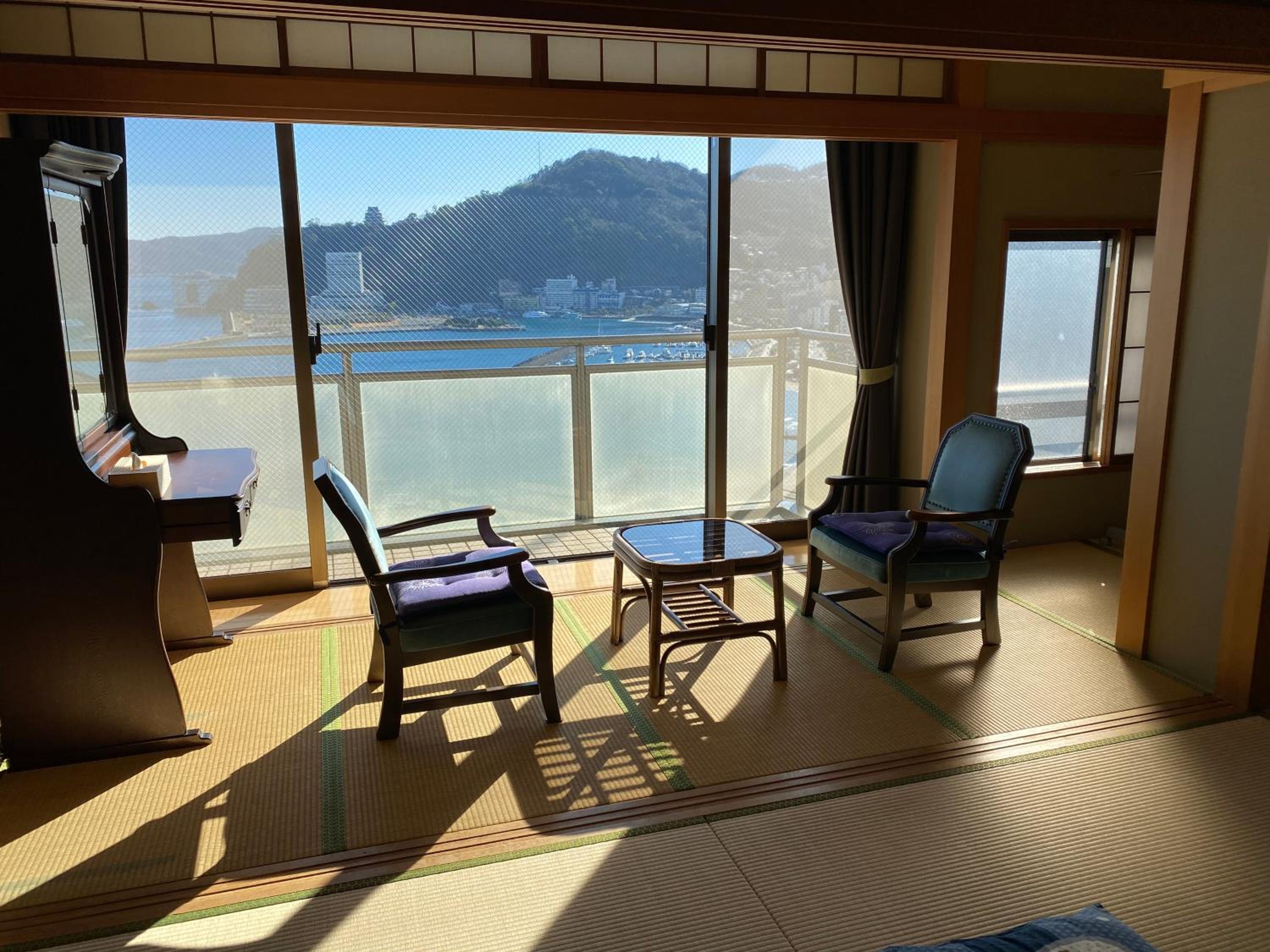 Atami Onsen Guest House Megumi 5 minutes walk from Atami Station