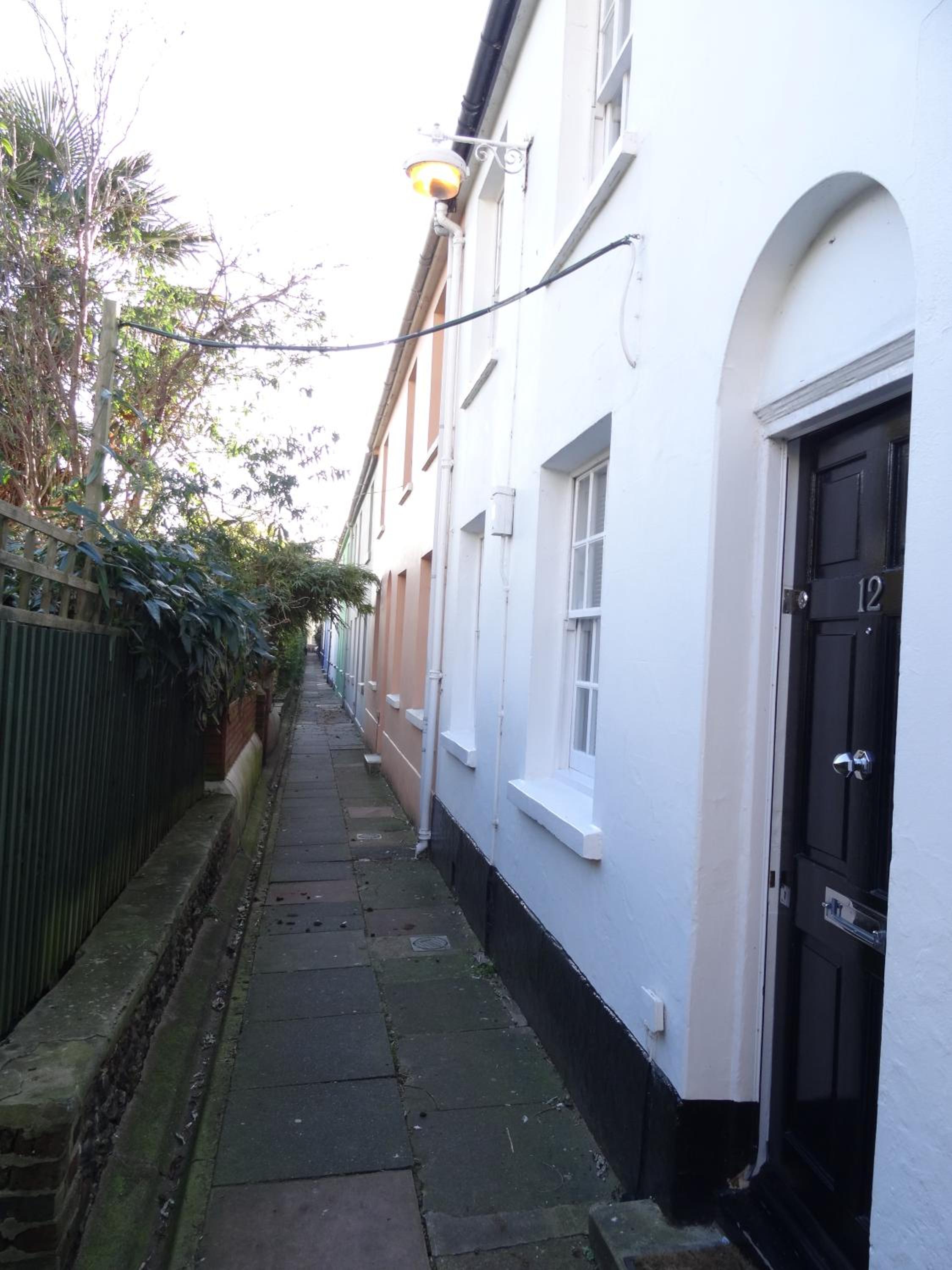 Photo 32