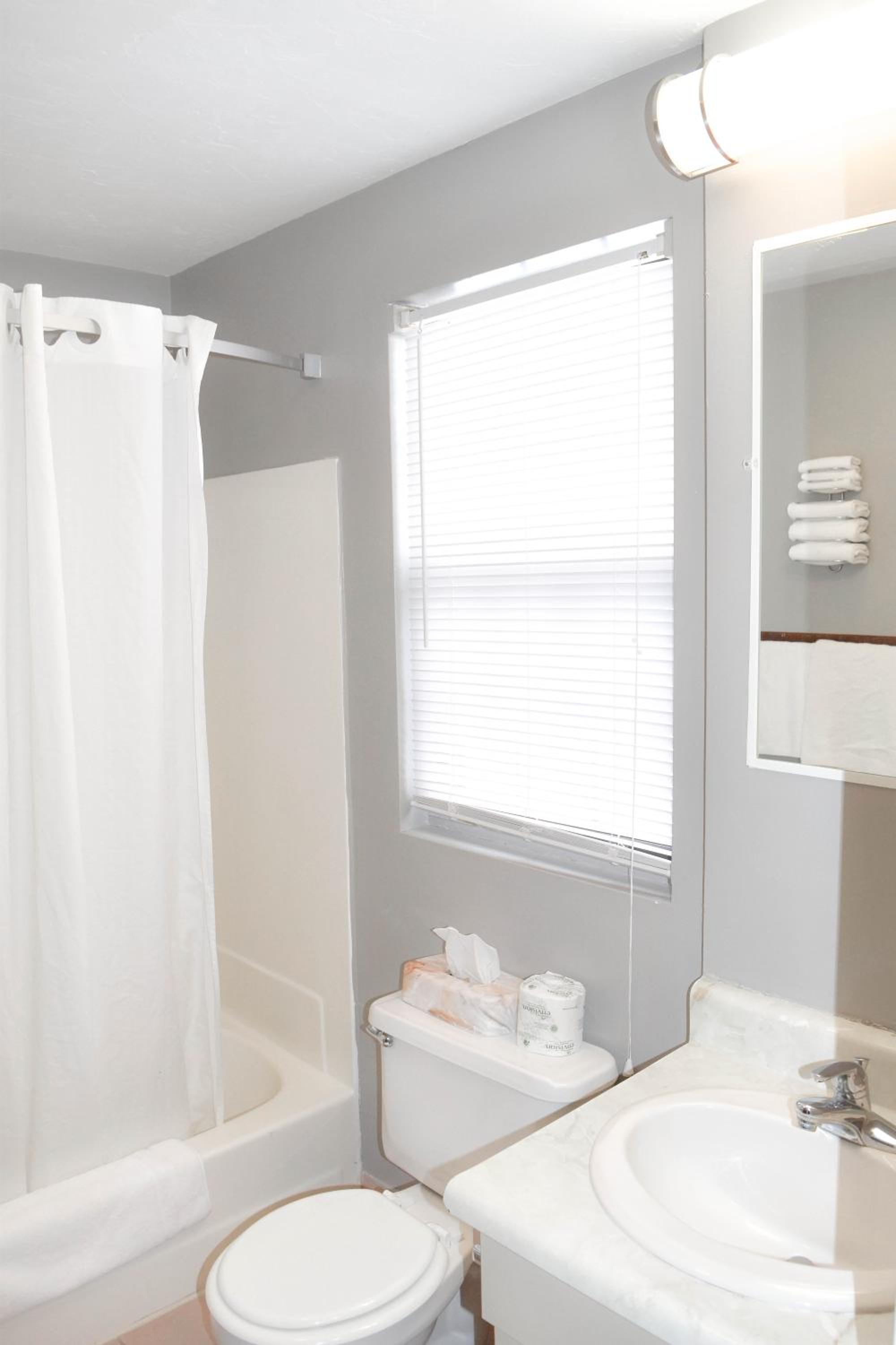 Knights Inn North Attleboro - Property Image 33