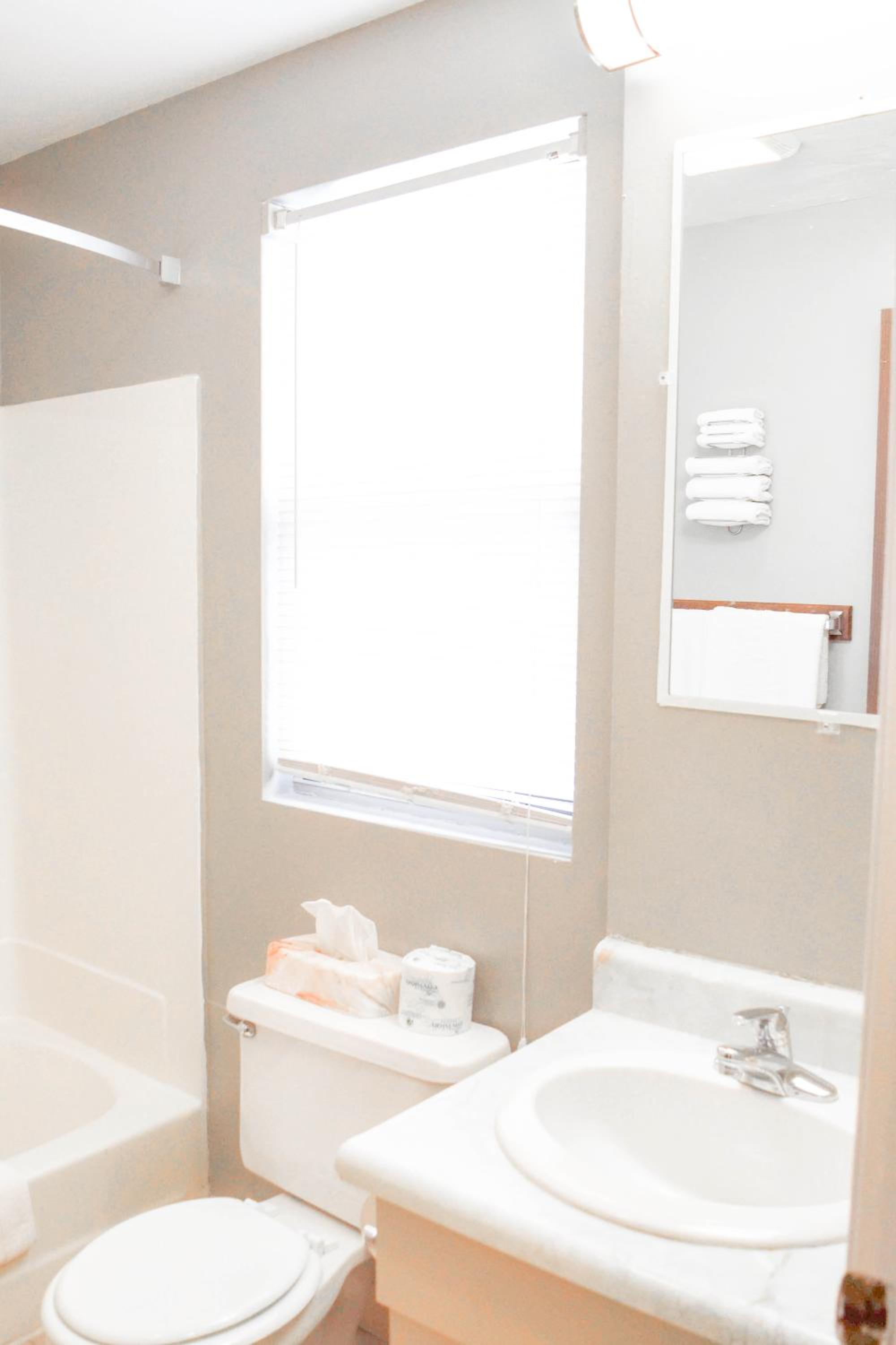 Knights Inn North Attleboro - Property Image 35