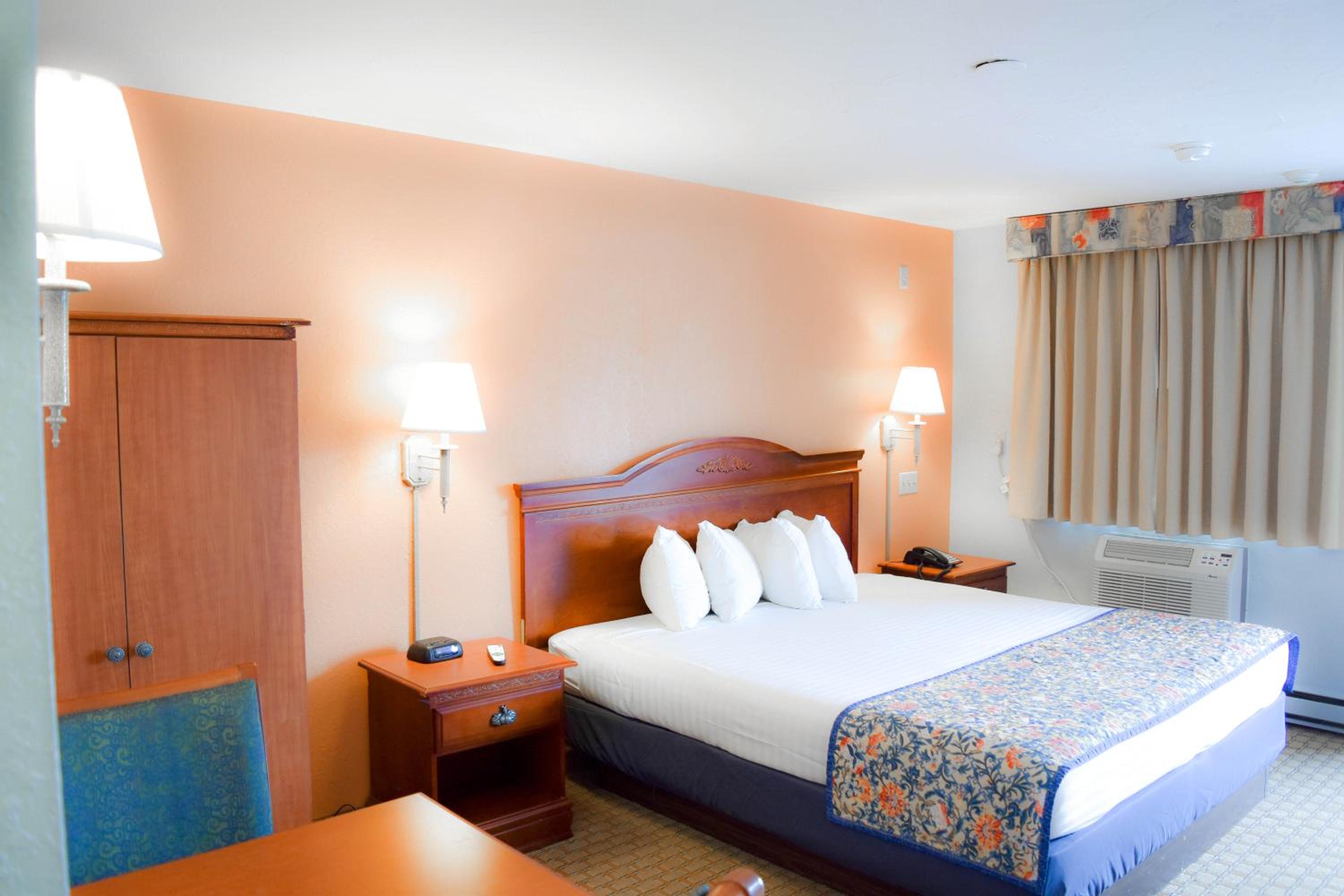Knights Inn North Attleboro - Property Image 32