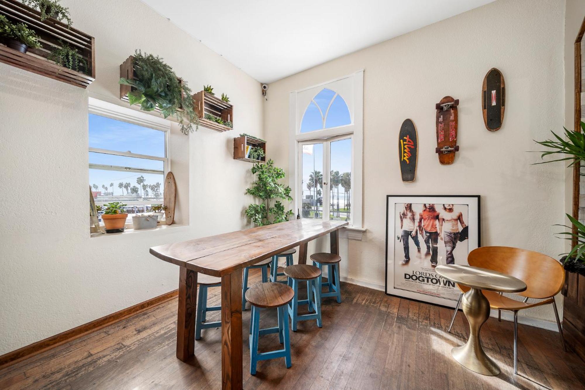 Samesun Venice Beach Hotel & Hostel