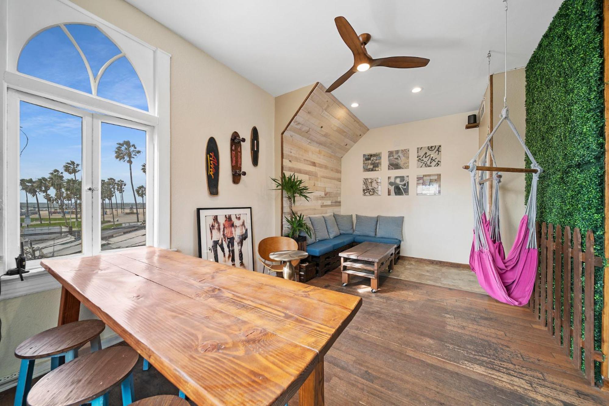 Samesun Venice Beach Hotel & Hostel