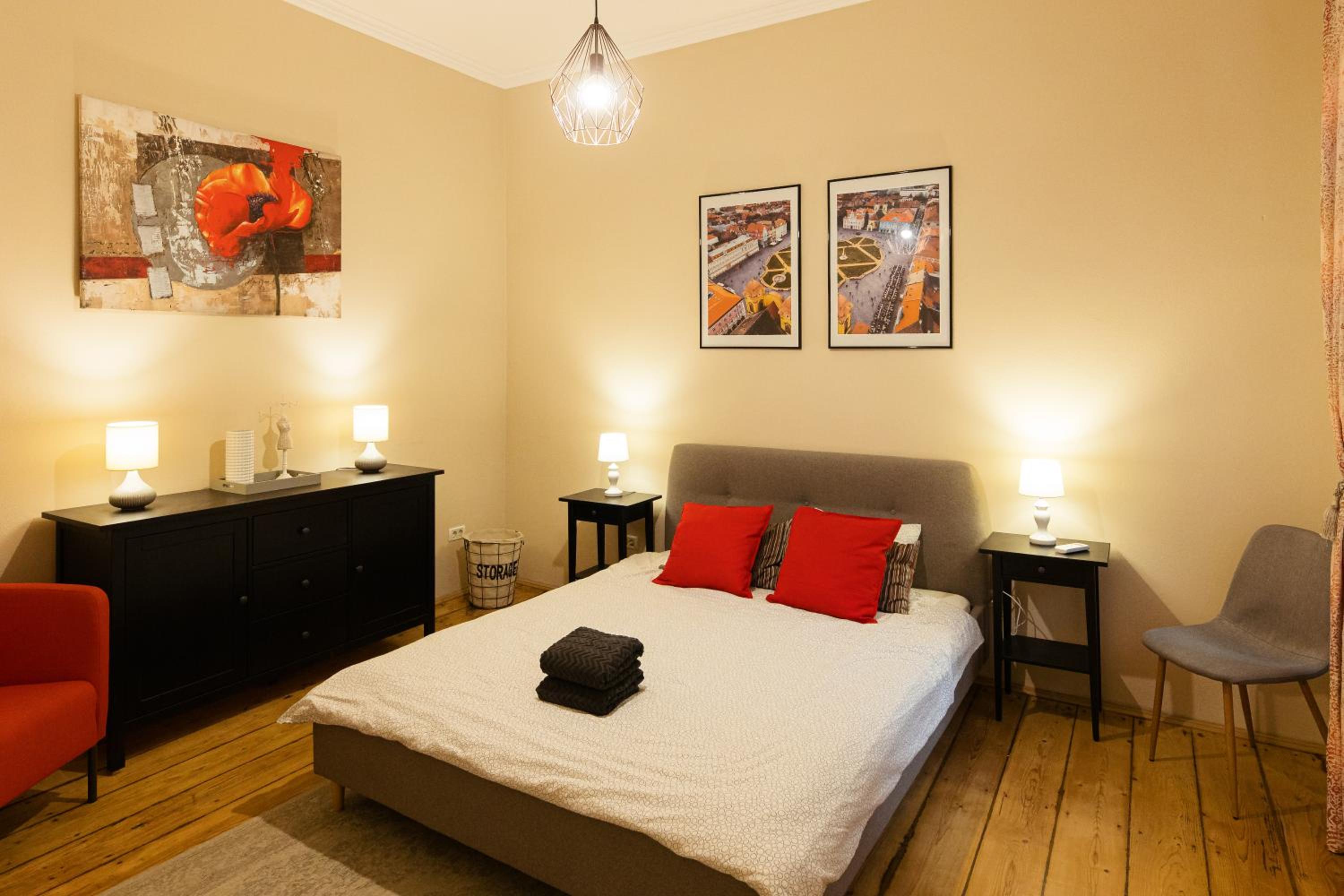 Chic Apartment in Historical City Center view 2