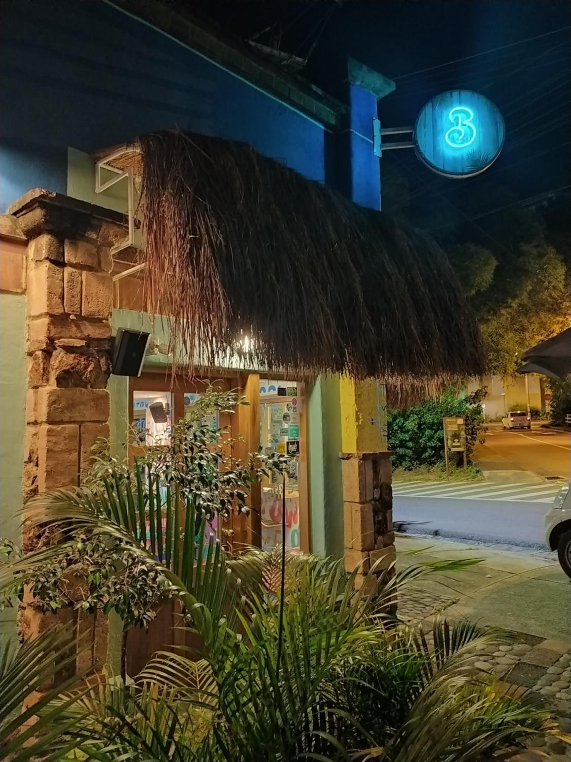 Yolo Hostel Medellin