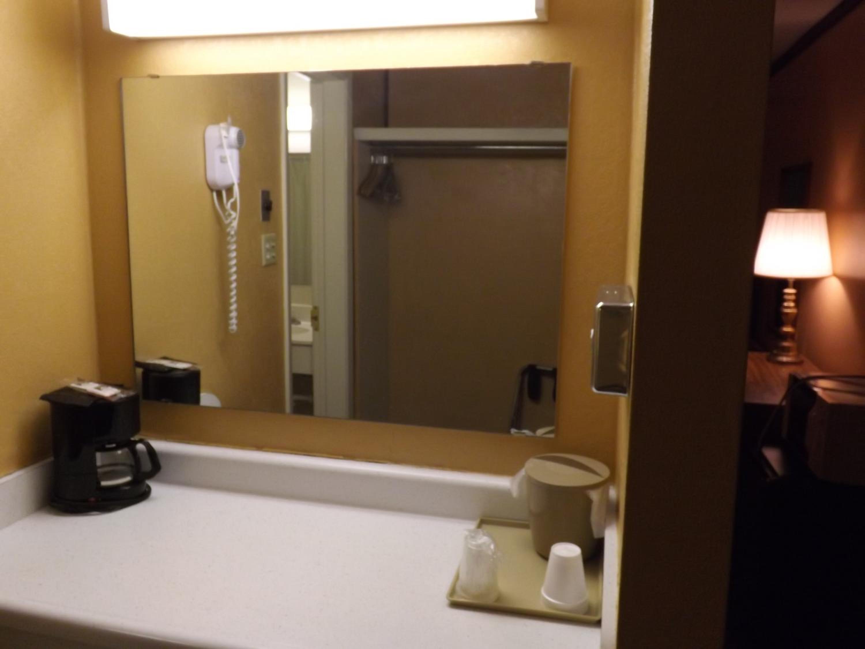Tucumcari Vacations - Tristar Inn Xpress - Property Image 2