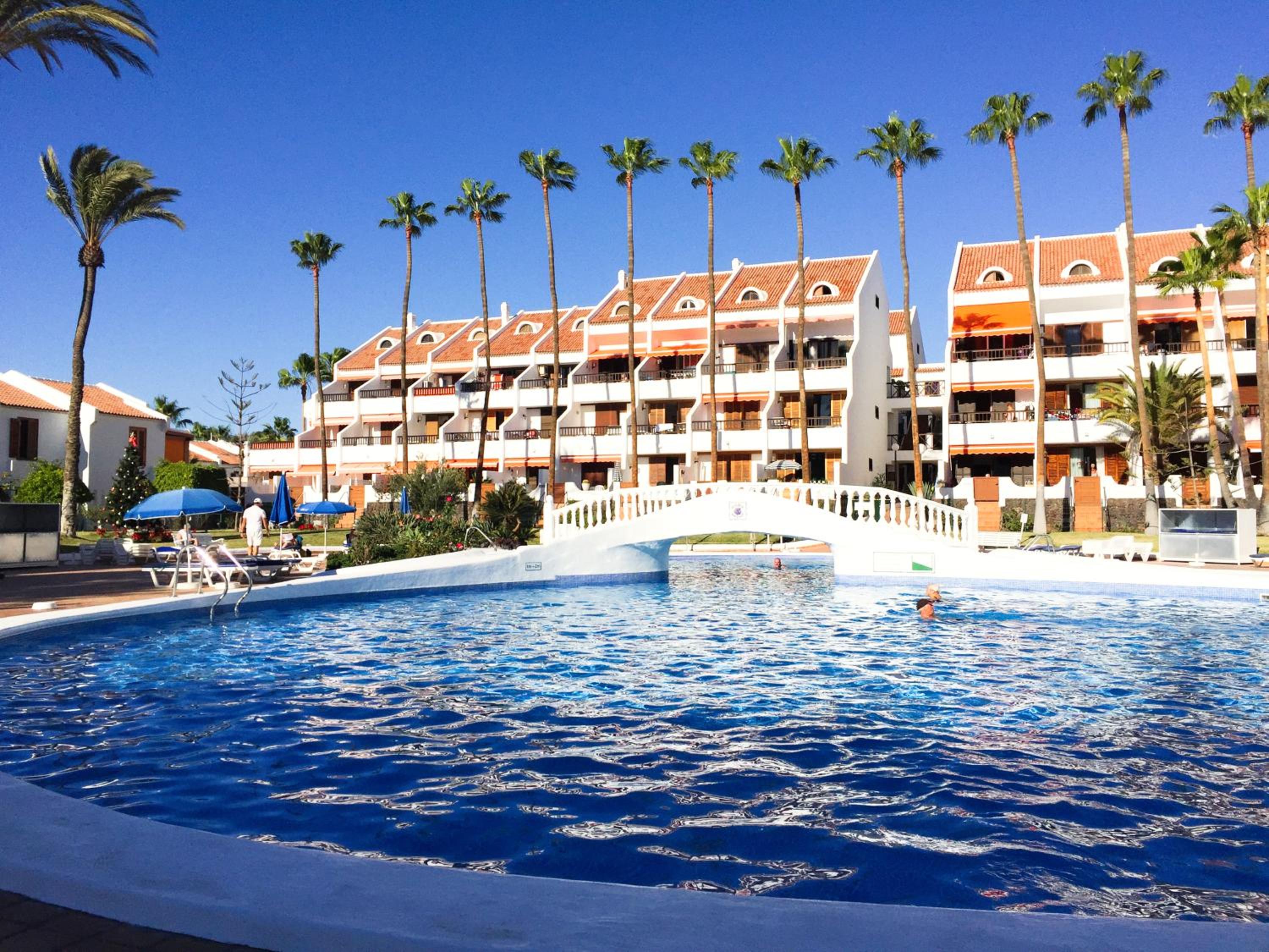 Hotel LUX&2Jacuzzi. NEW! Golden Mile Las Americas, Parque Santiago 2. Pool heated Sea water 2 BDR - Image 1