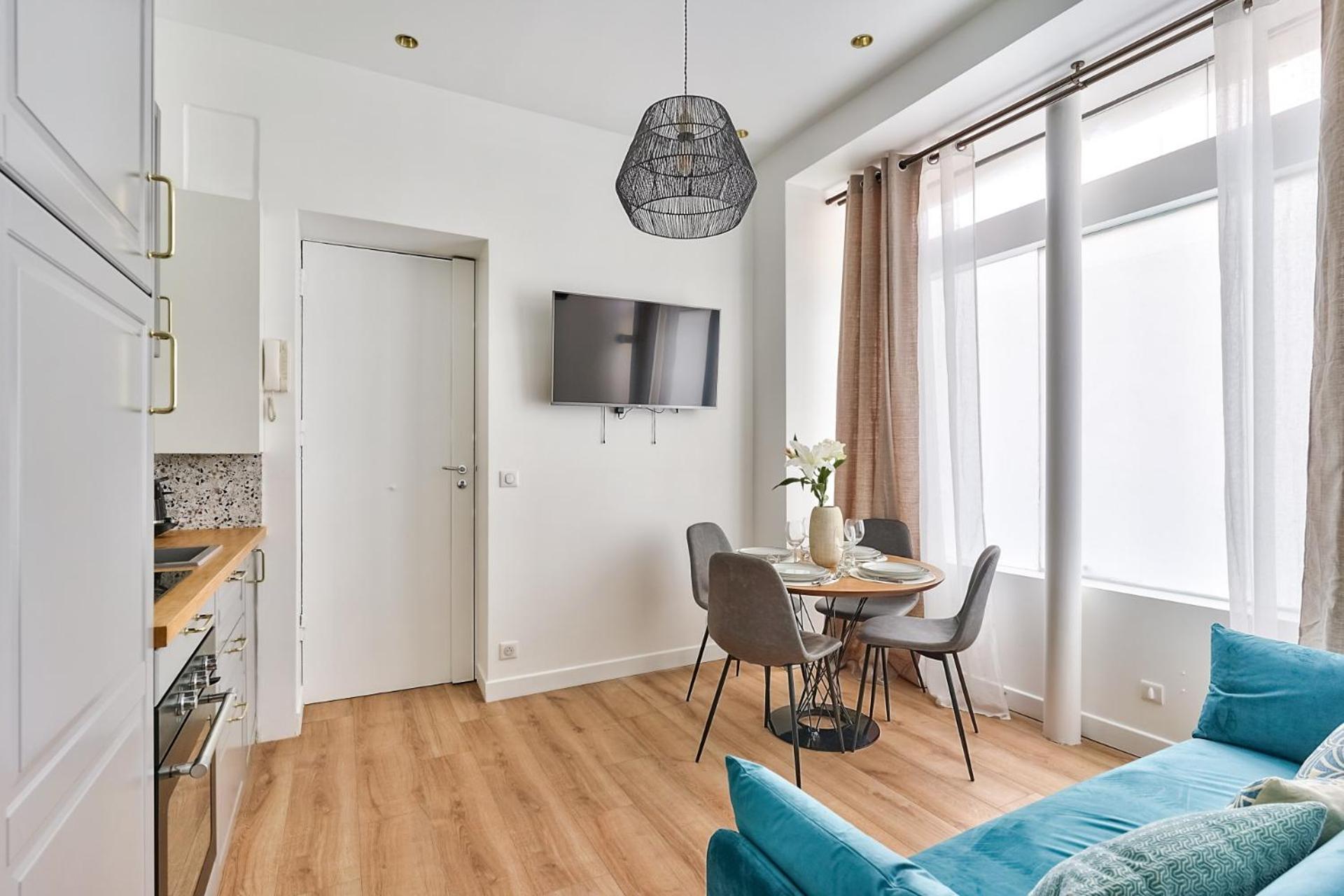 NEWLY RENOVATED ! Stunning 2BR Apt in the Heart of Paris 15