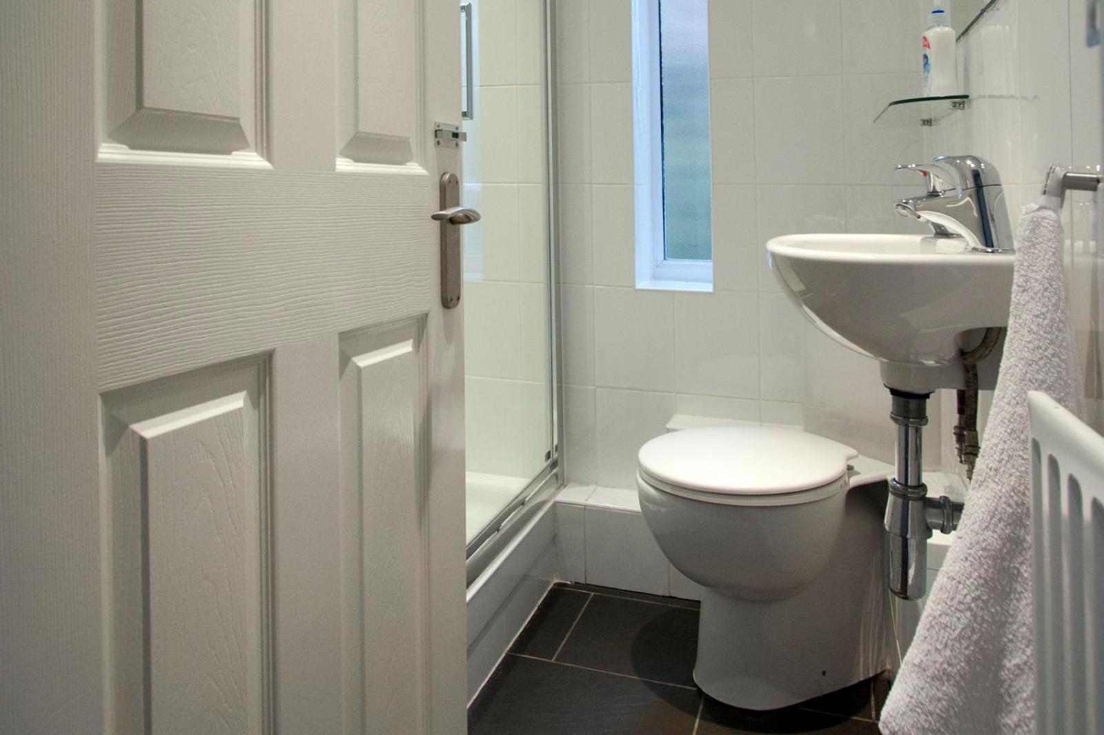 Abacus Bed and Breakfast, Blackwater, Hampshire