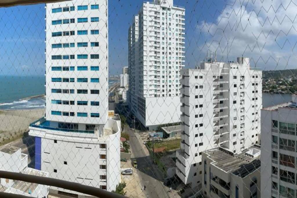 Oferta frente a la playa Cartagena . En, Sp, It. view 4