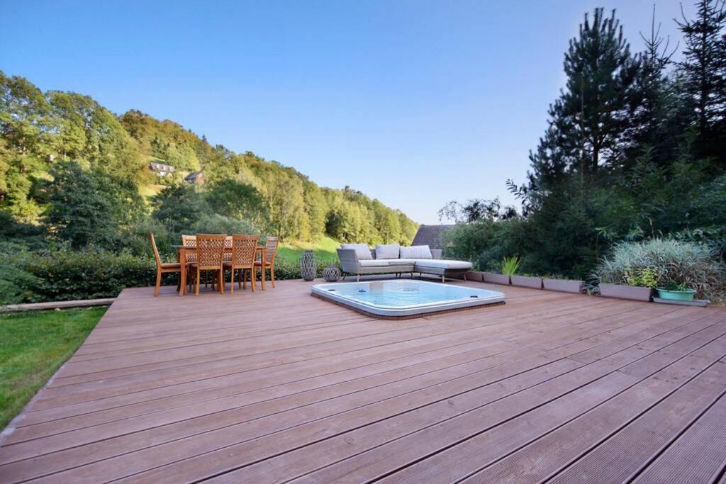 Wooden house in the heart of the Giant Mountains with own hill