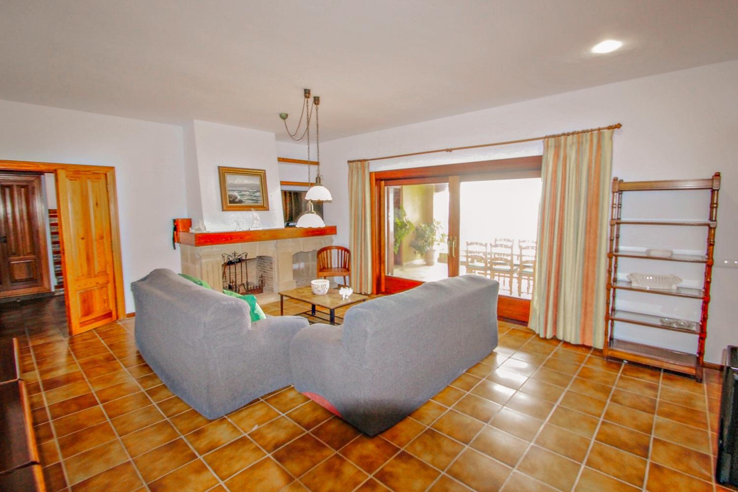 El Portet - beachfront holiday home with private pool in Moraira view 5