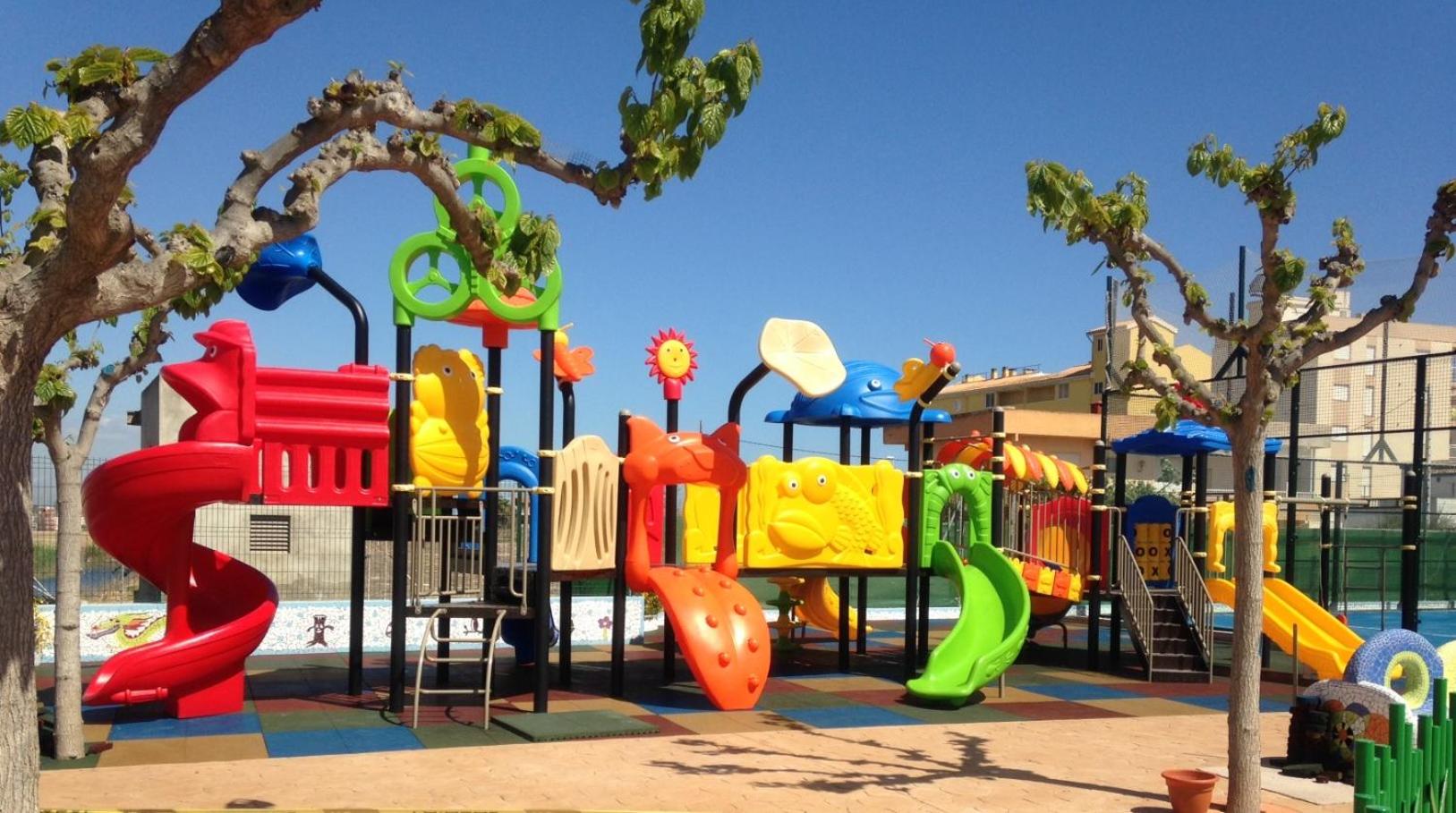 Camping y Bungalows Monmar