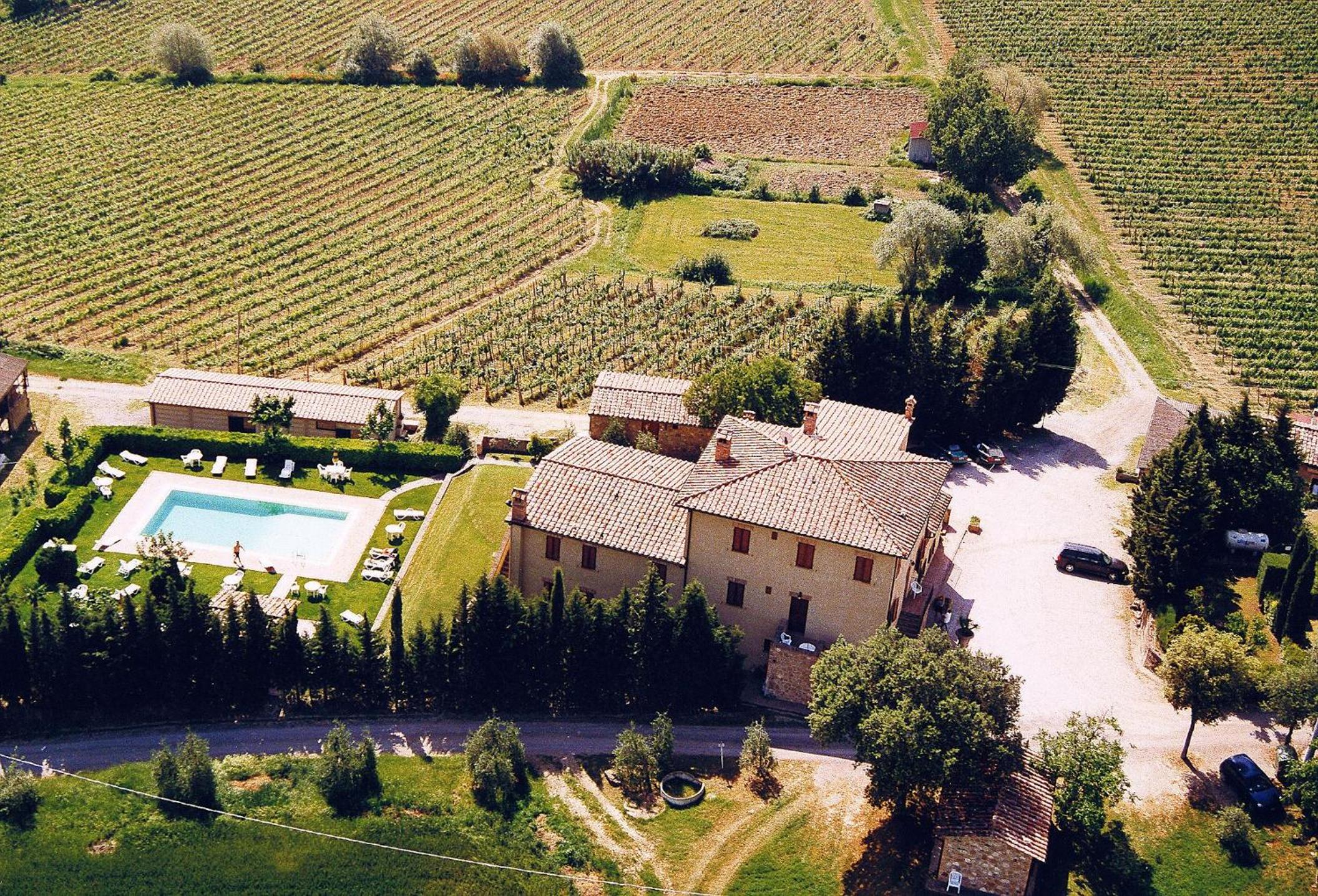 Agriturismo Palazzo Bandino - Wine cellar, on reservation restaurant and spa