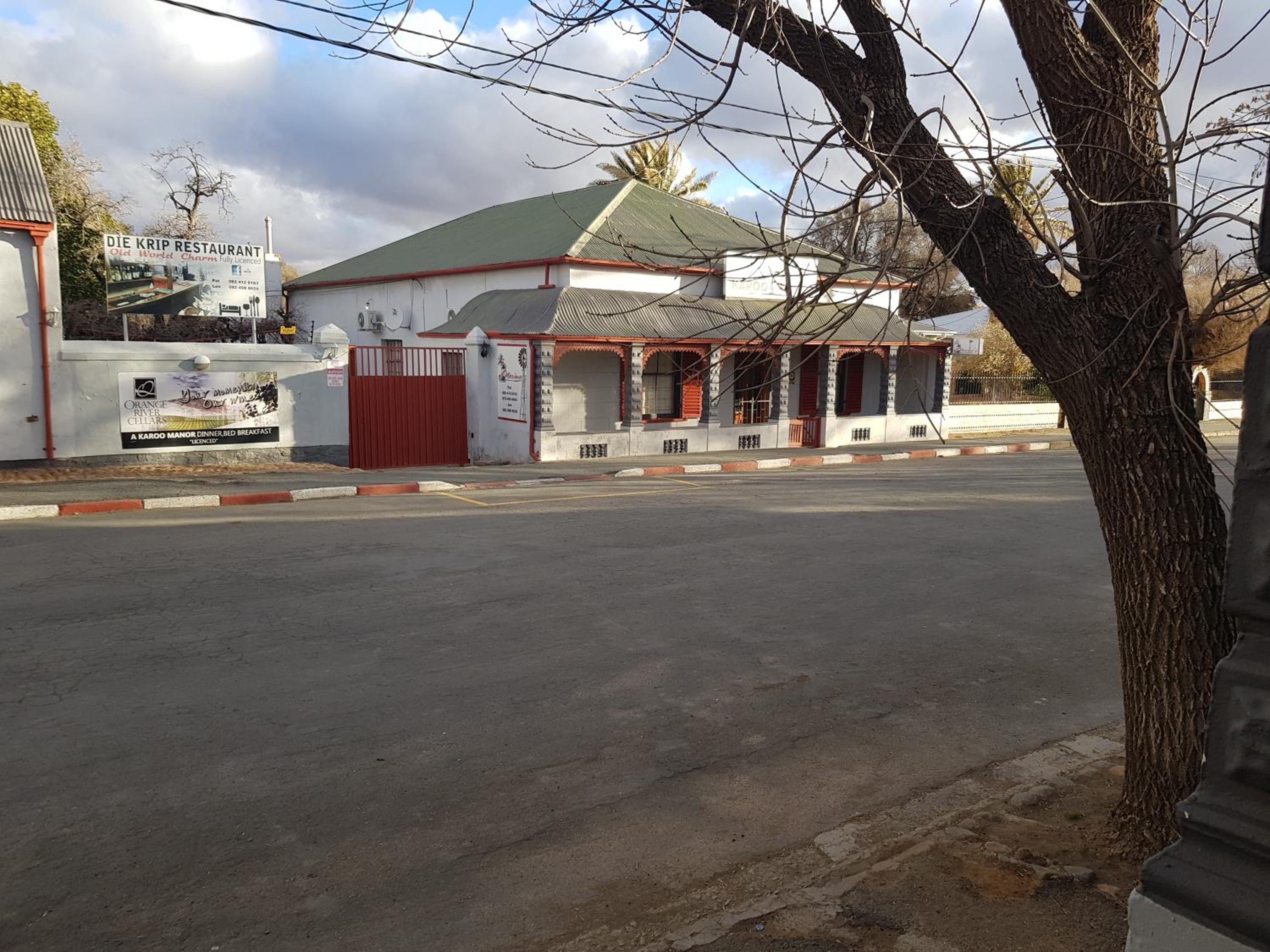 Karoo Manor Guesthouse and Restaurant view 3