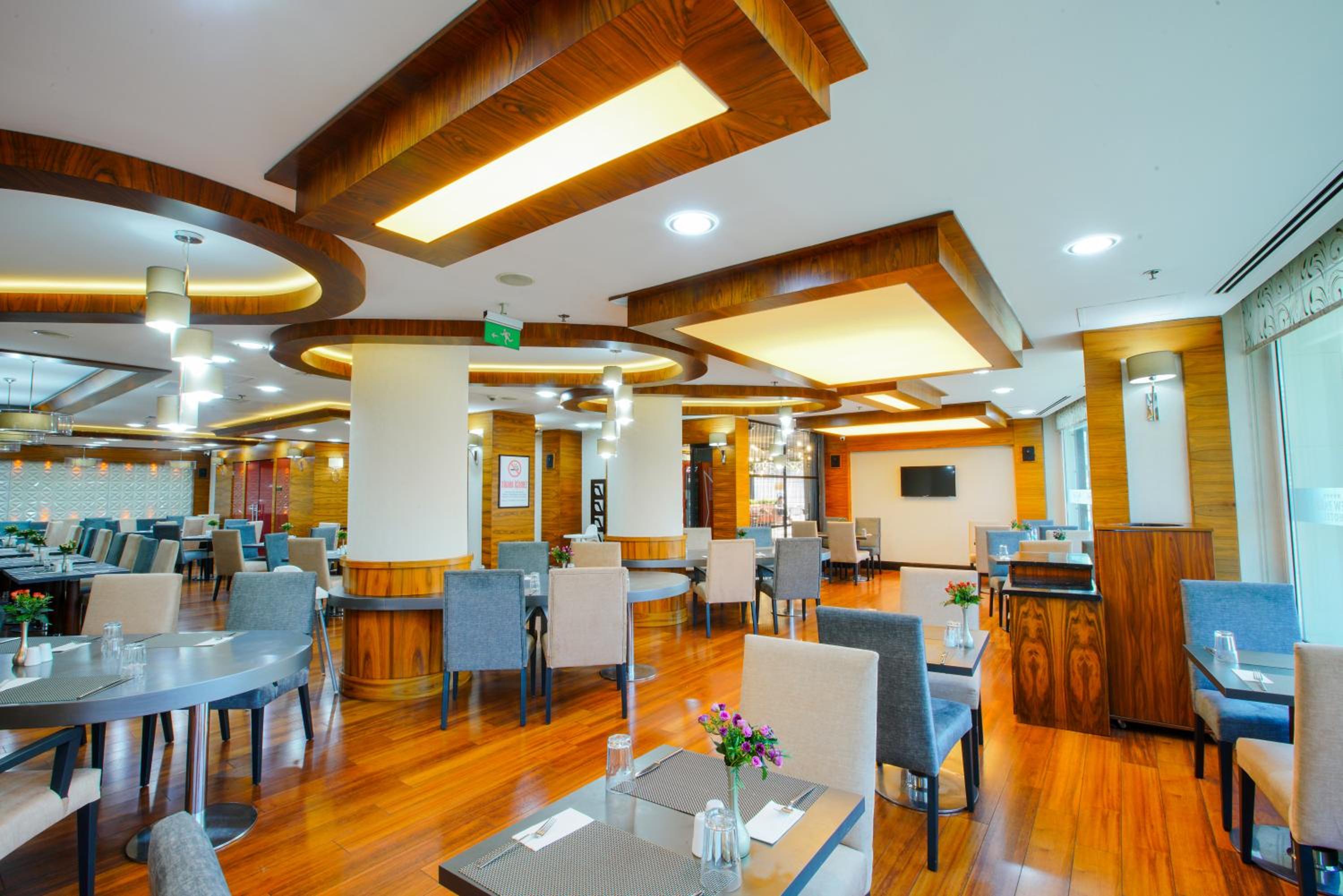 New Park Otel - Image 107
