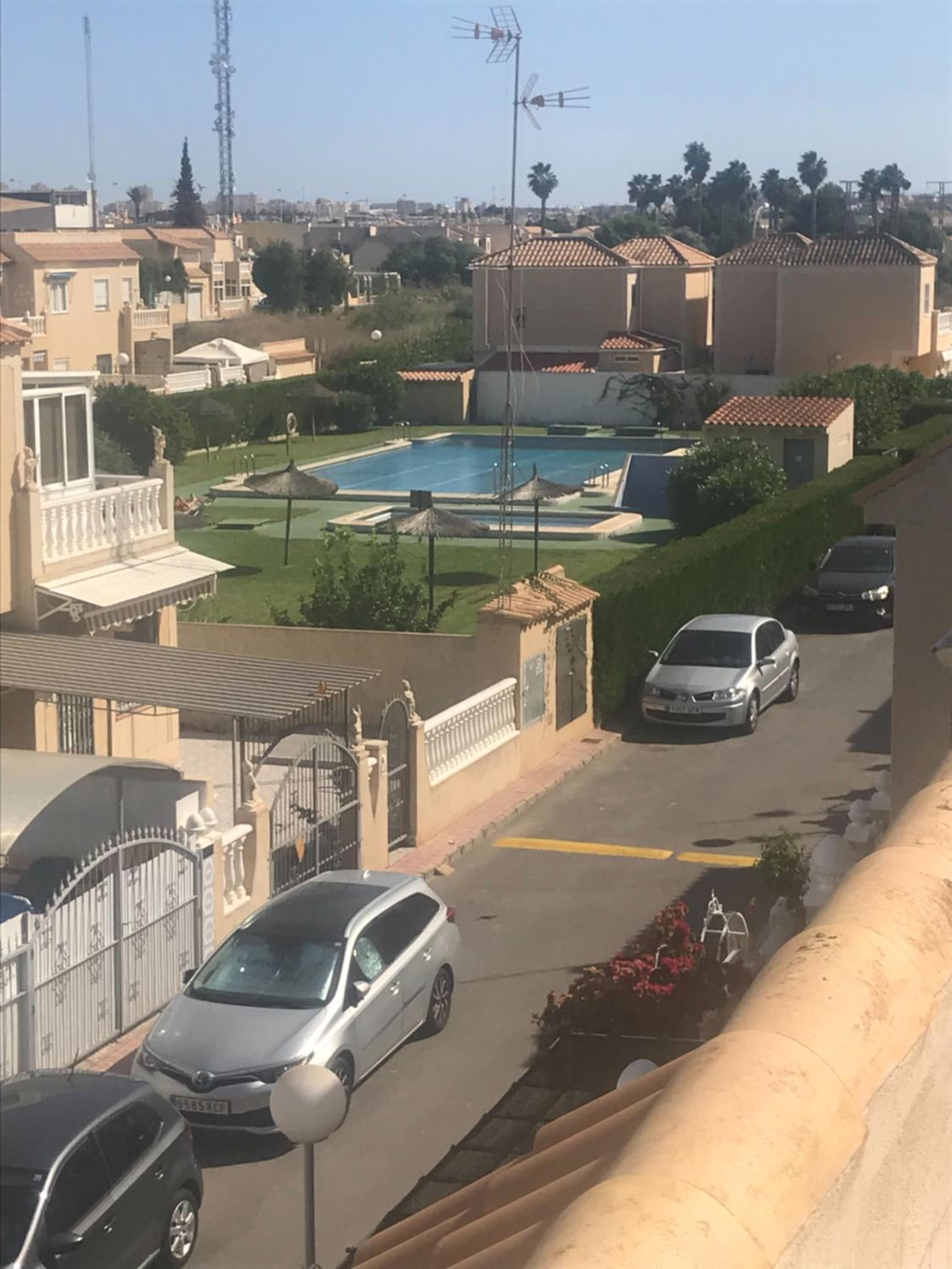 2 bed apartment in Paraje Natural Fase 1, Torrevieja view 5