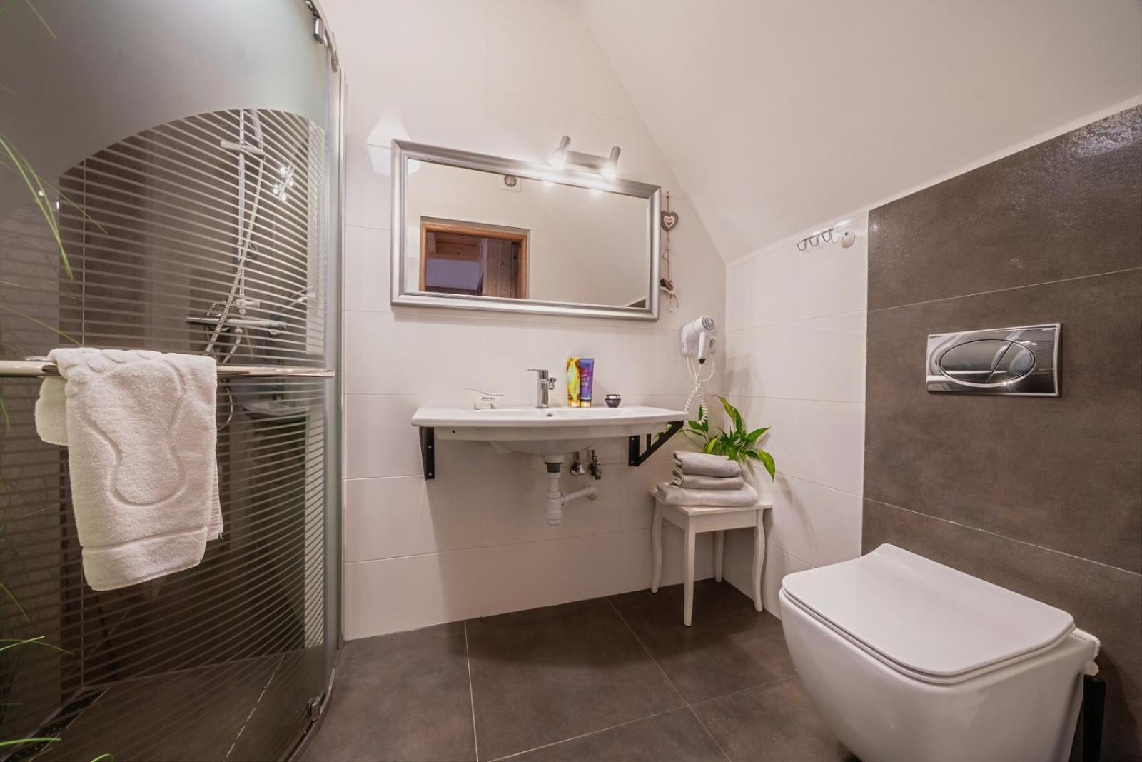 Tybet Domki i Apartamenty