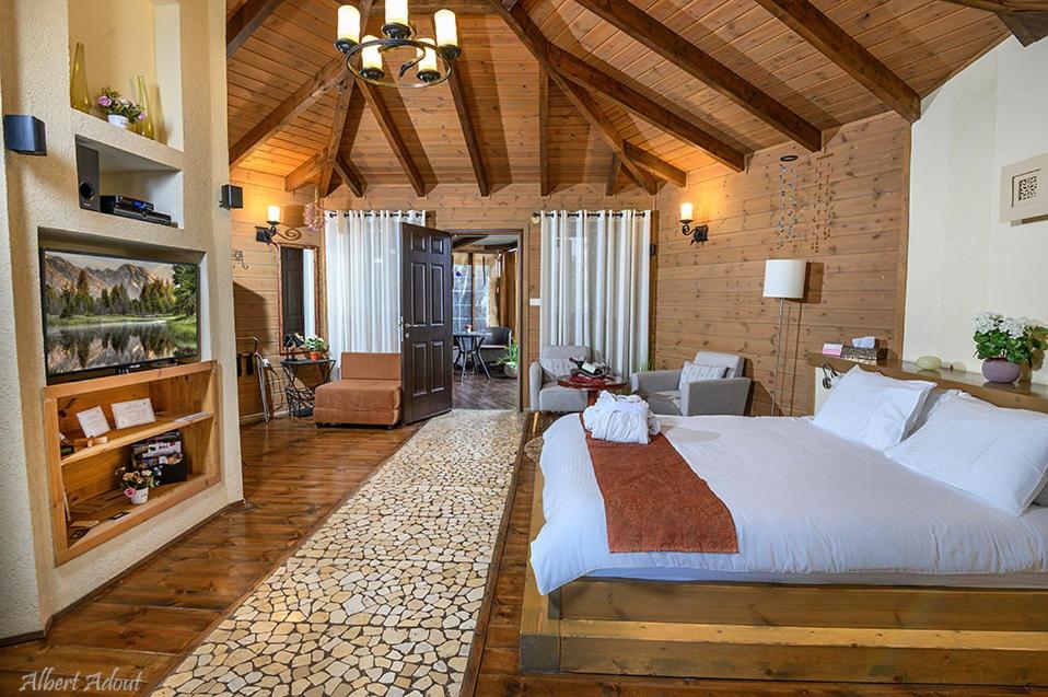 Talia Cabin Guest & Spa
