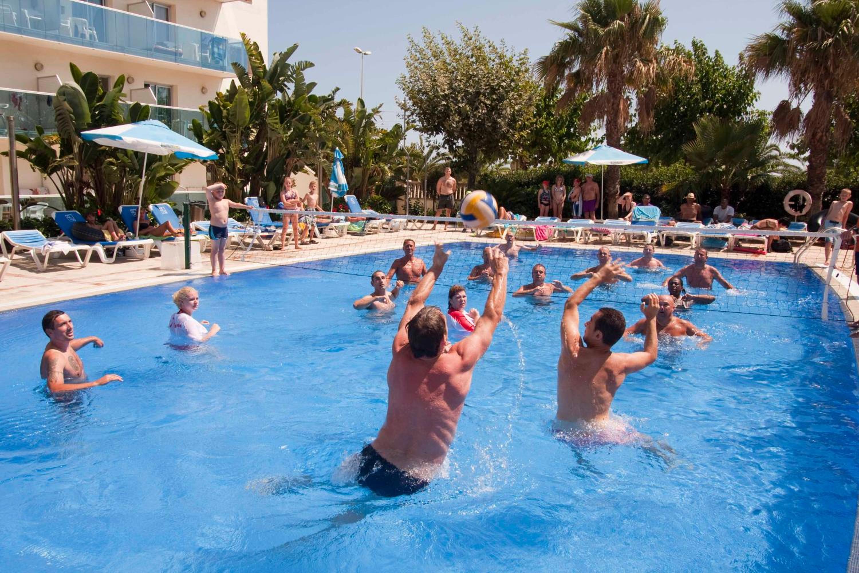 Pineda De Mar Vacations - Golden Taurus Aquapark Resort - Property Image 11