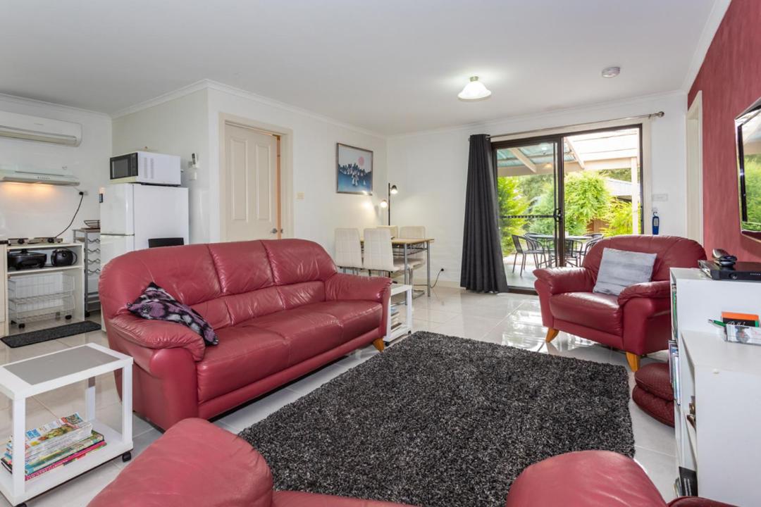 Altona Garden Retreat