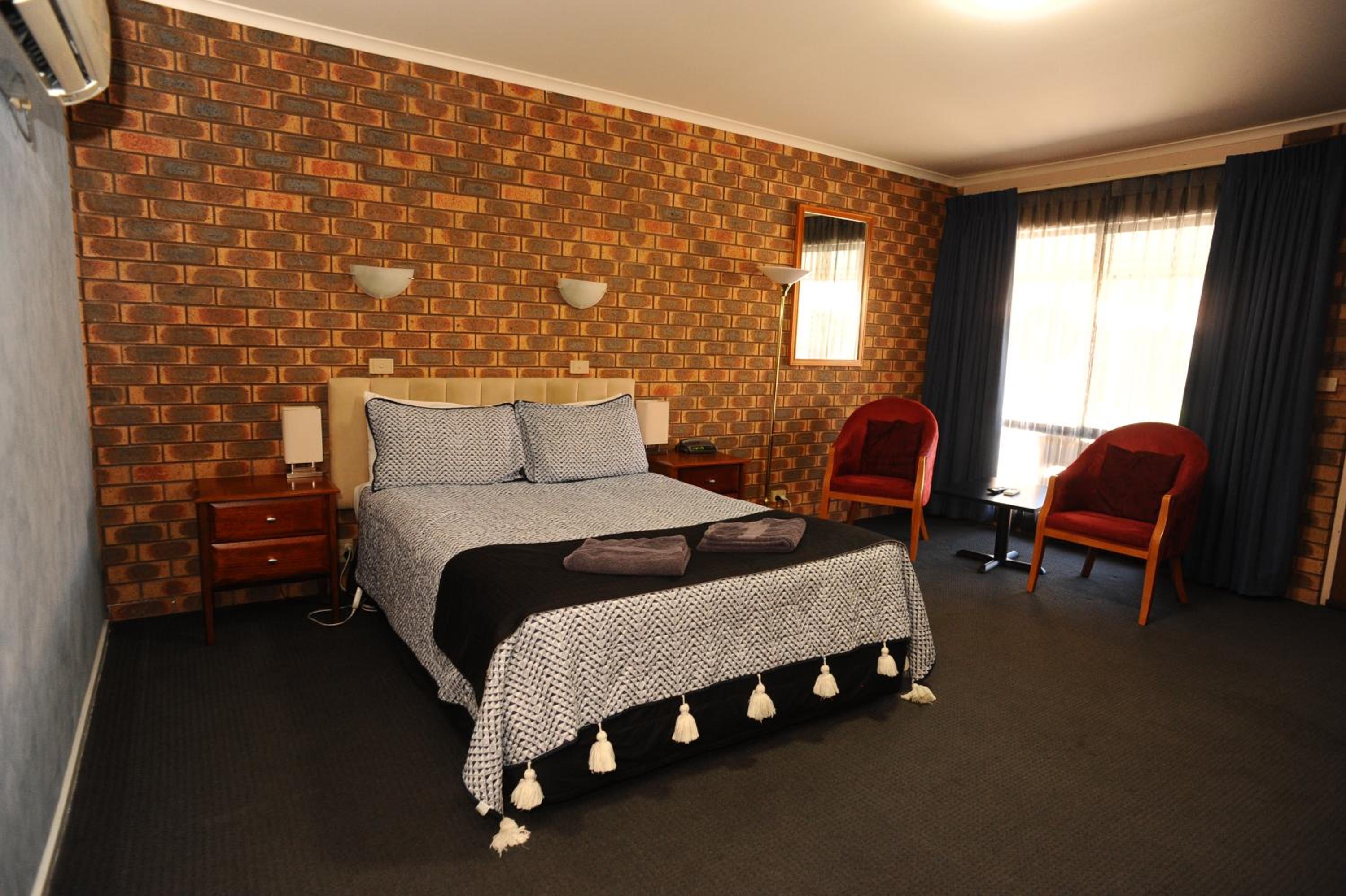 Horsham Mid City Court Motel