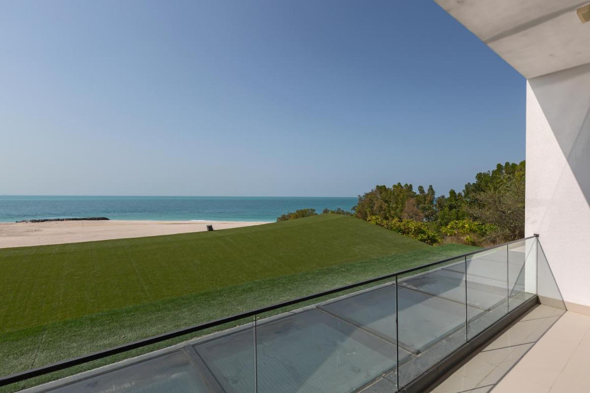 Paradise Nurai Villa - 6 Bedrooms