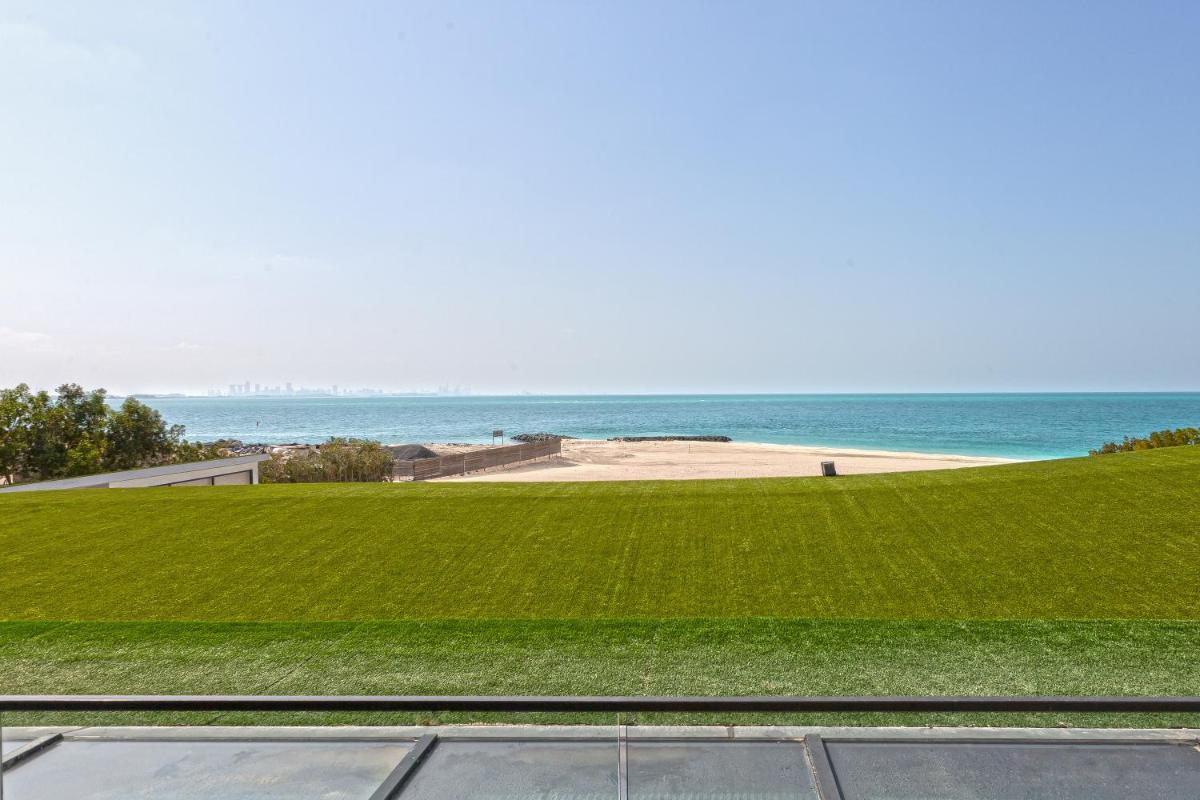 Paradise Nurai Villa - 6 Bedrooms