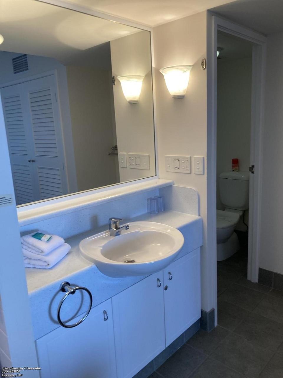 Caloundra Vacations - Just Perfect Apartment with Ocean Views - Property Image 13