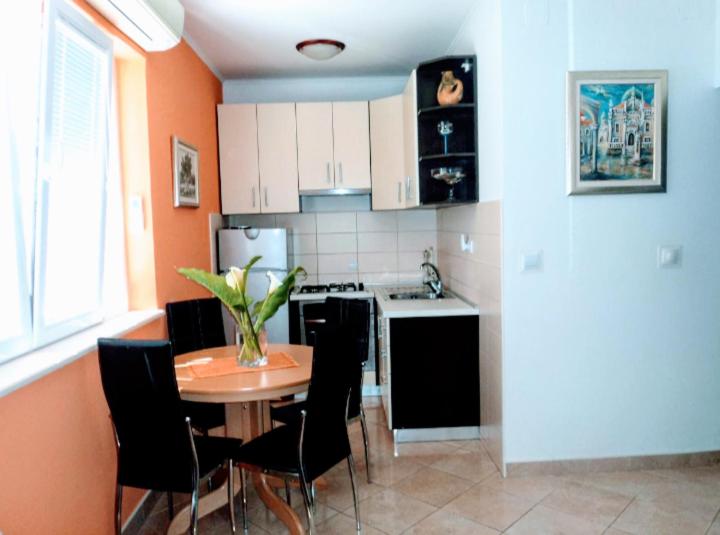 Apartments Karoma view 3