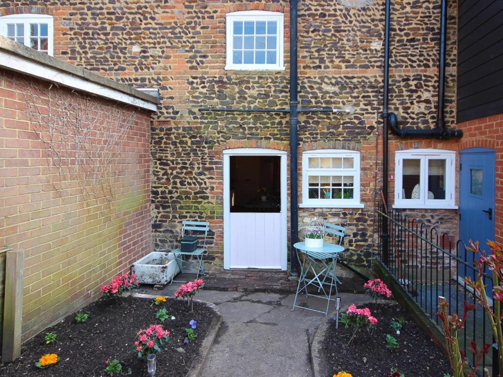 Farnham Vacations - Cartref - Property Image 2
