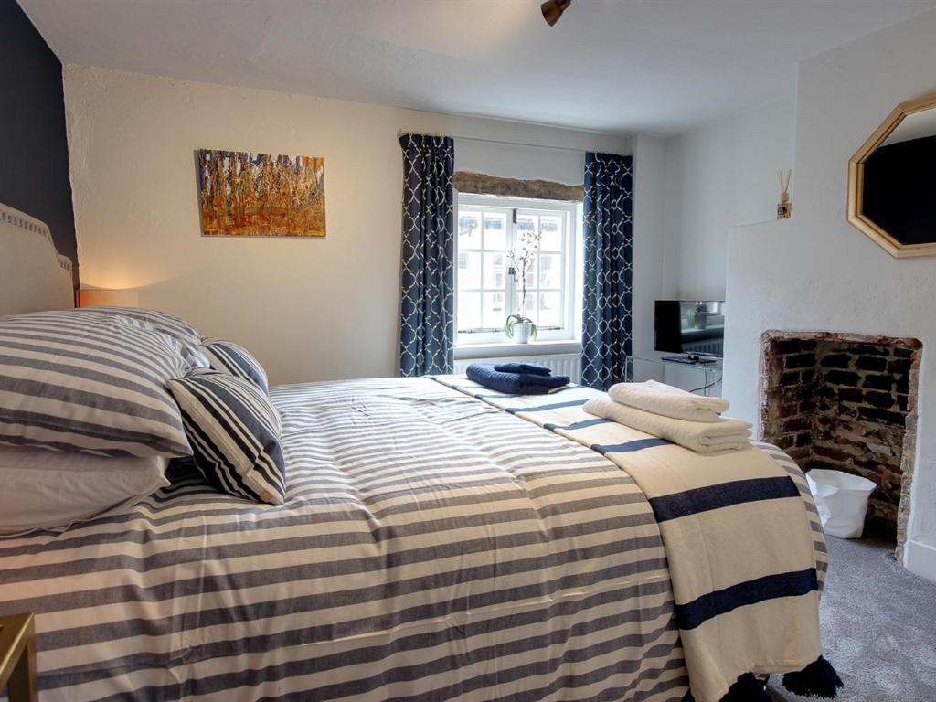 Farnham Vacations - Cartref - Property Image 9