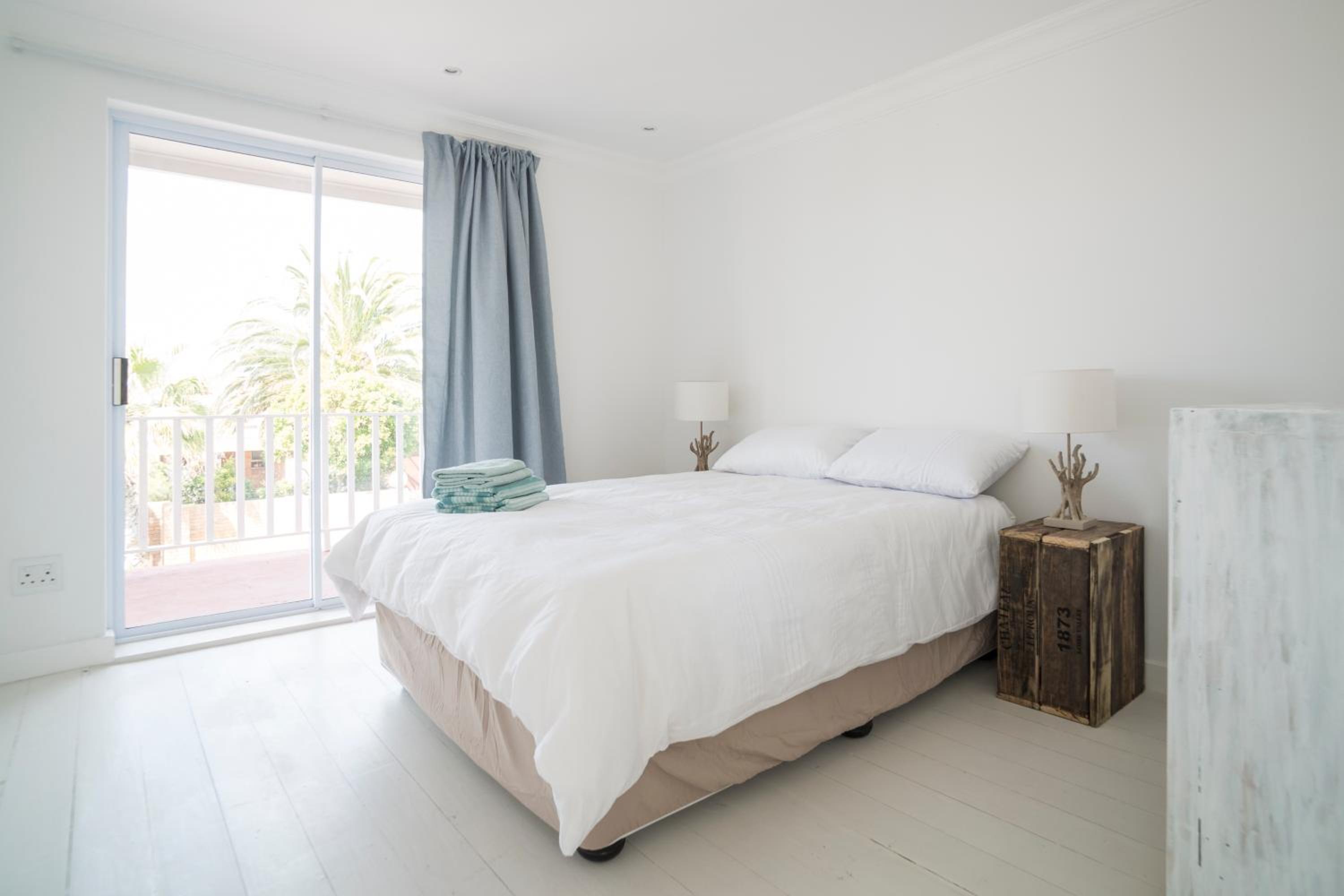 Sunset Beach Living Guesthouse view 5