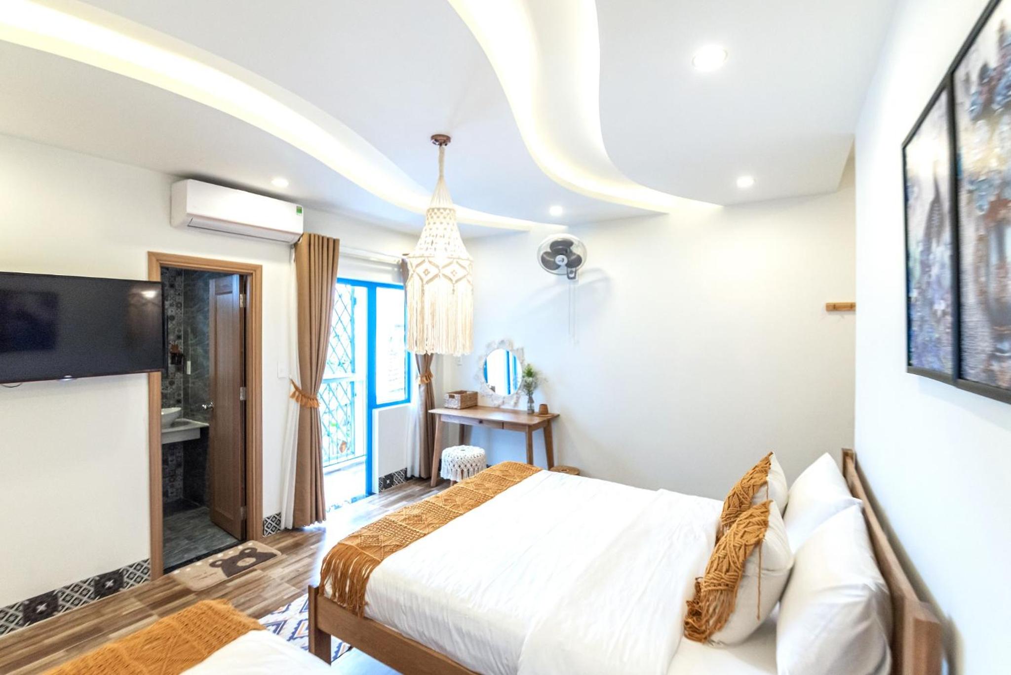 Lazy Bear Villa By The Little Hoi An view 5