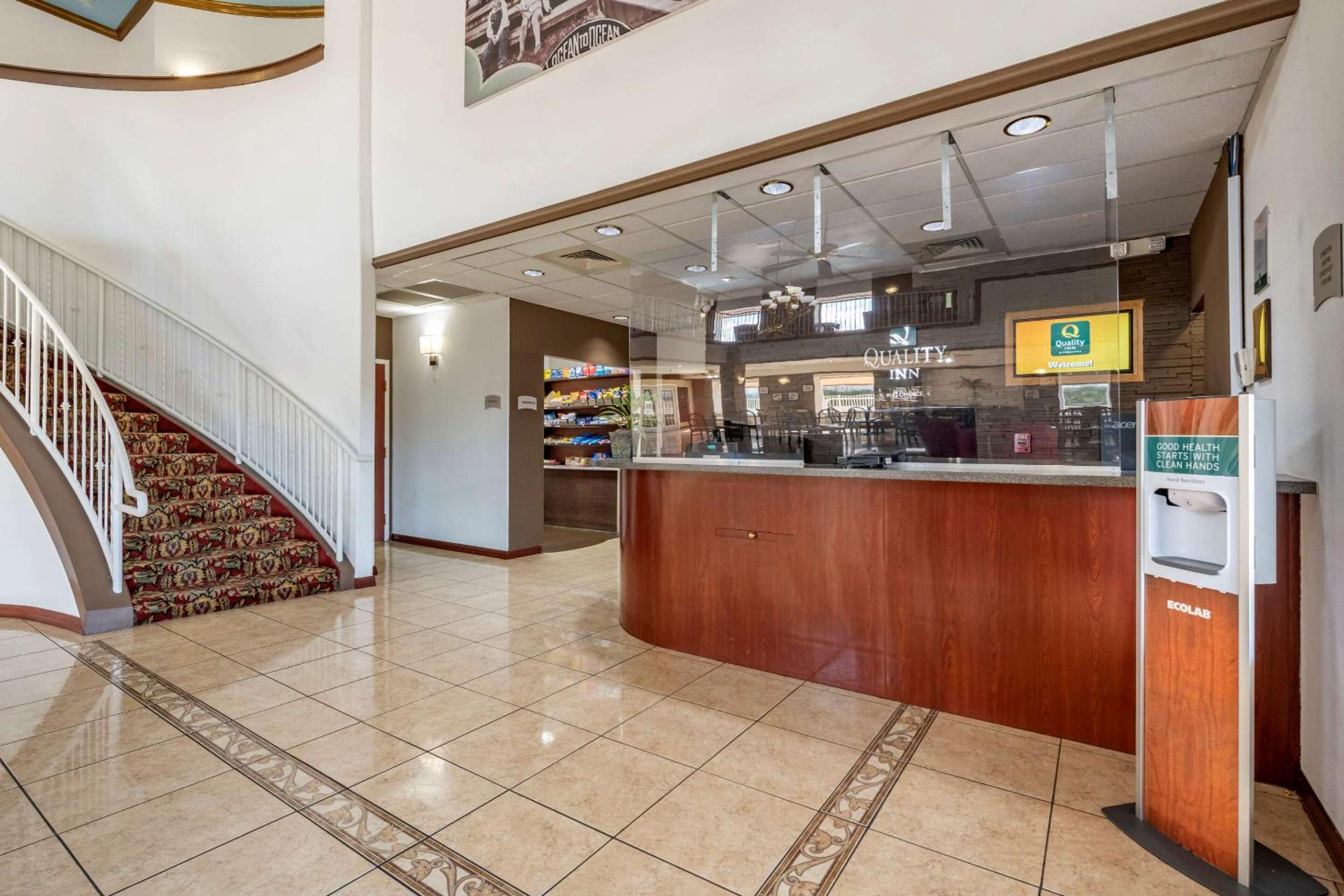 Quality Inn Zephyrhills-Dade City view 3