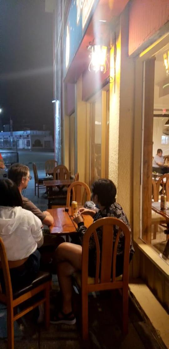 Hotel Caleta Olivia Hueso Per