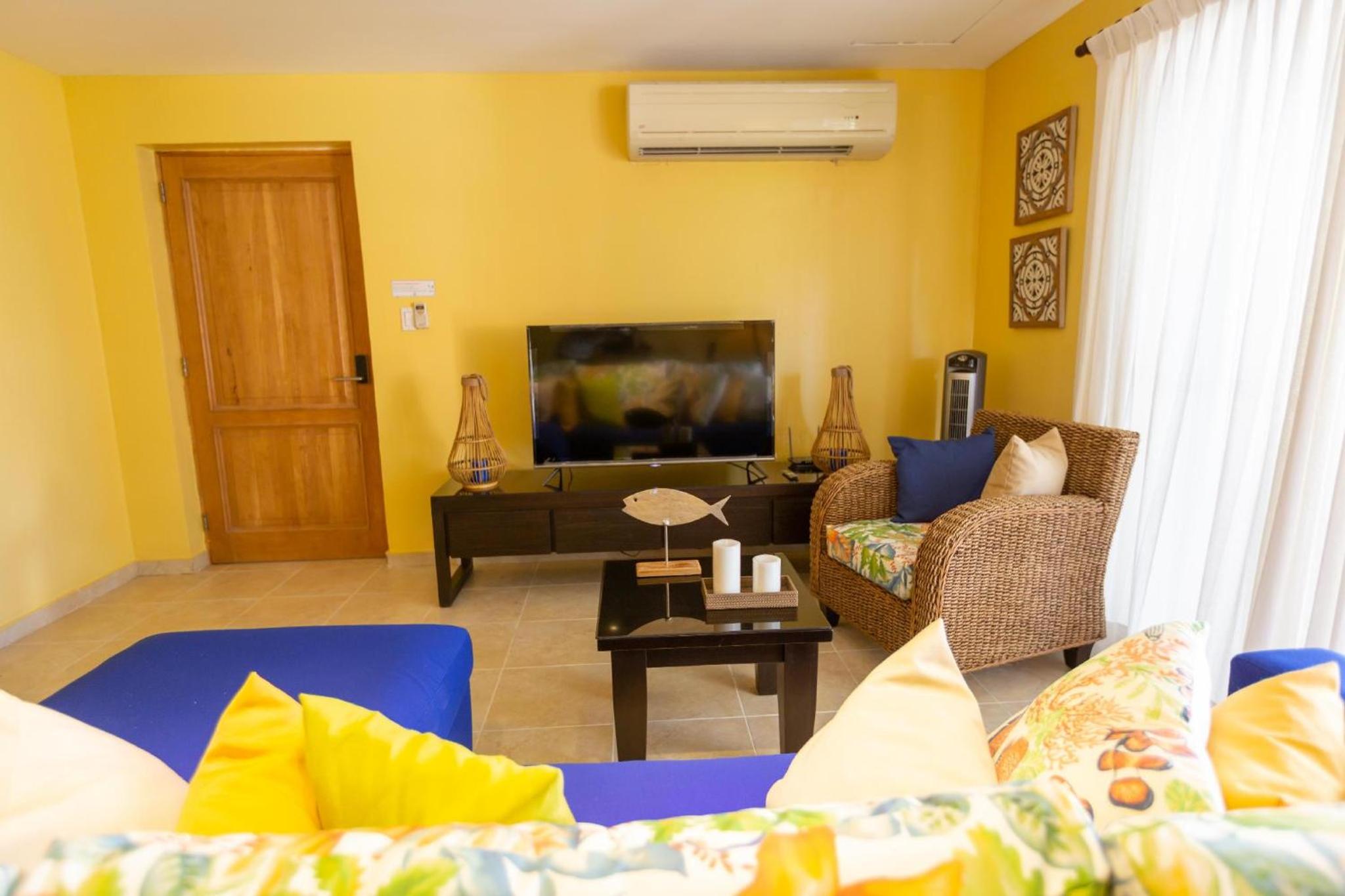 Beachfront Cadaques Smart Tv Fullkitchenrest