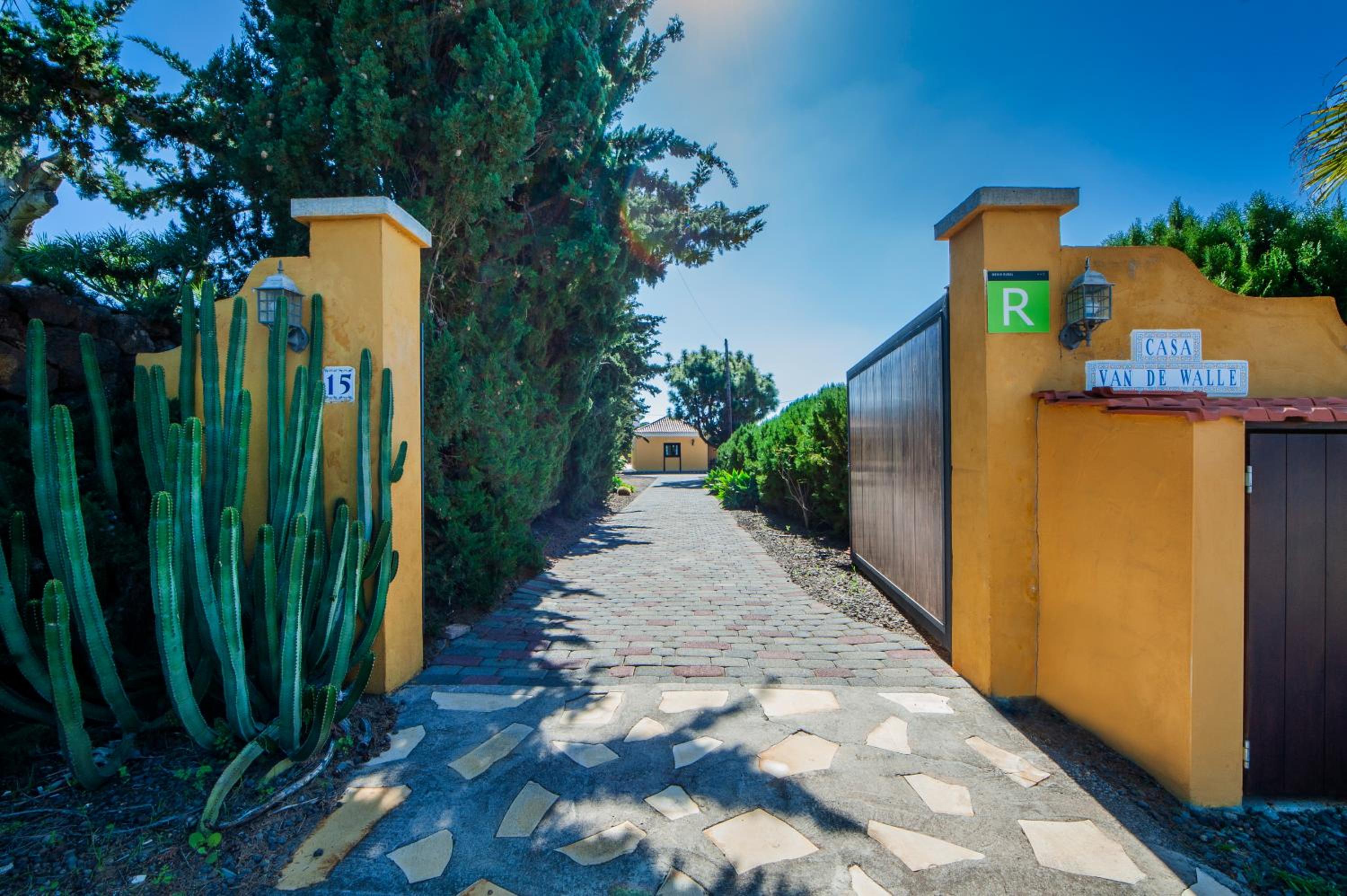 CASA VAN DE WALLE view 4