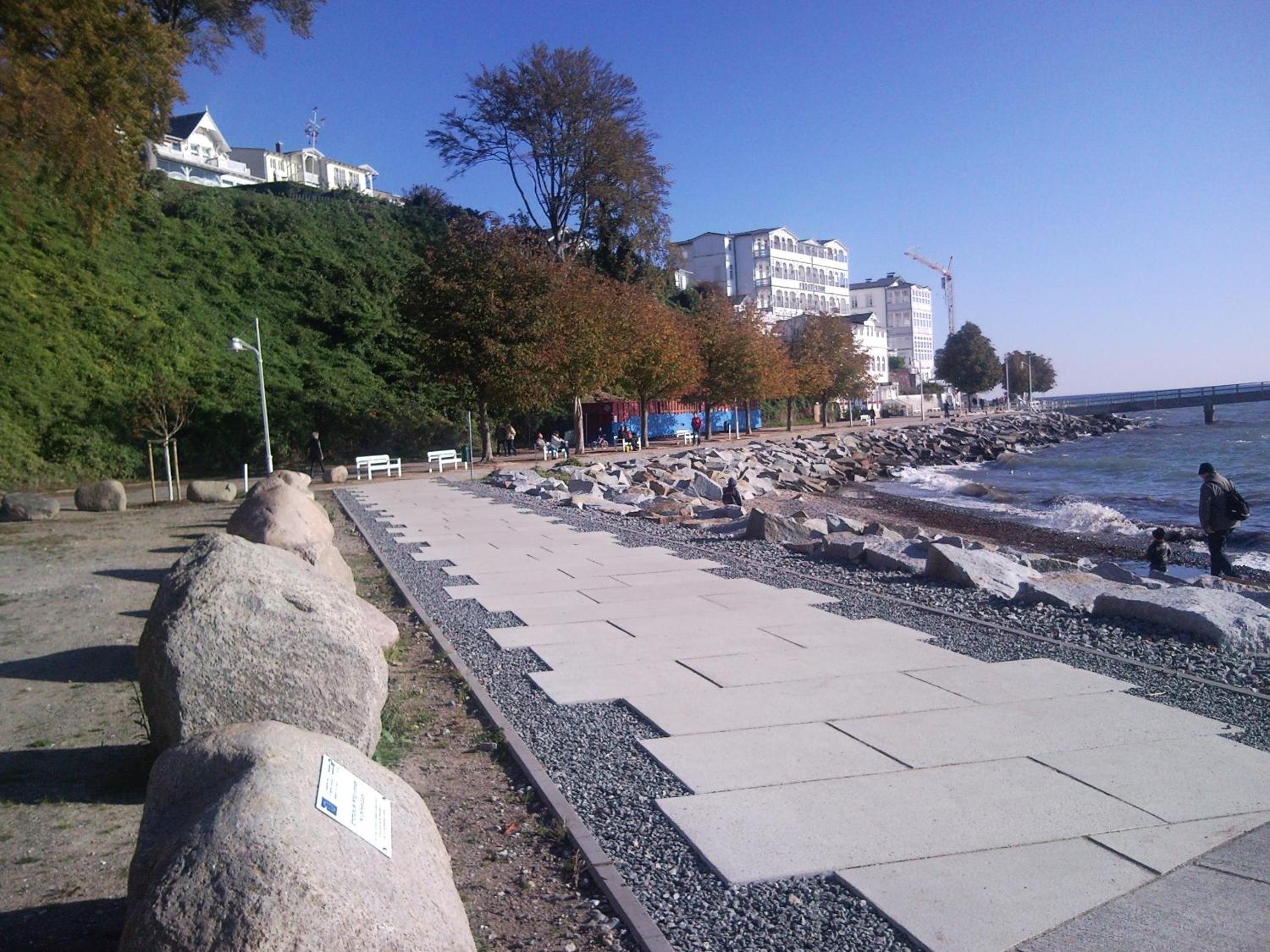 Photo 42