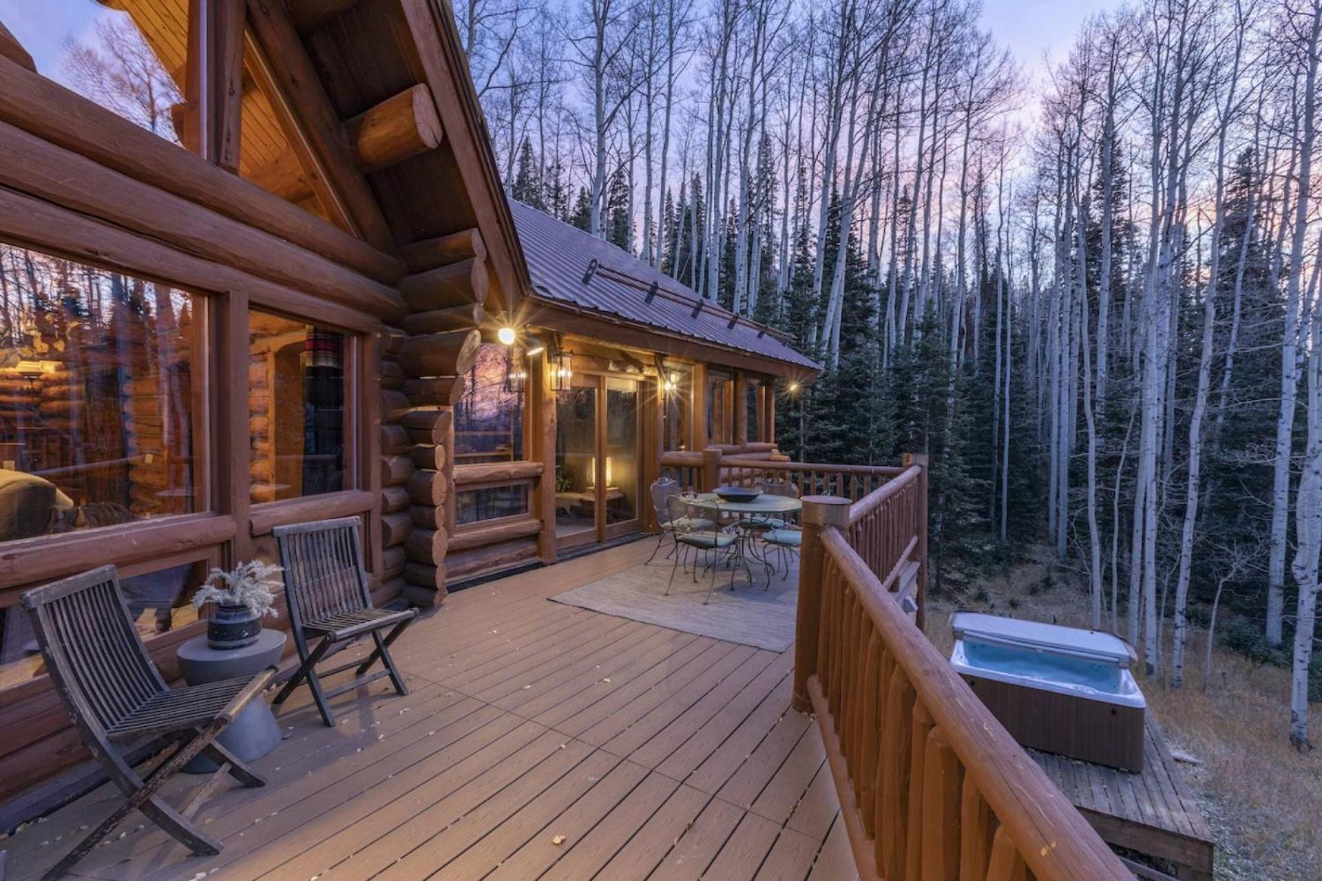 Wapiti Rd 858 ~ The Tucker Inn in Telluride, US