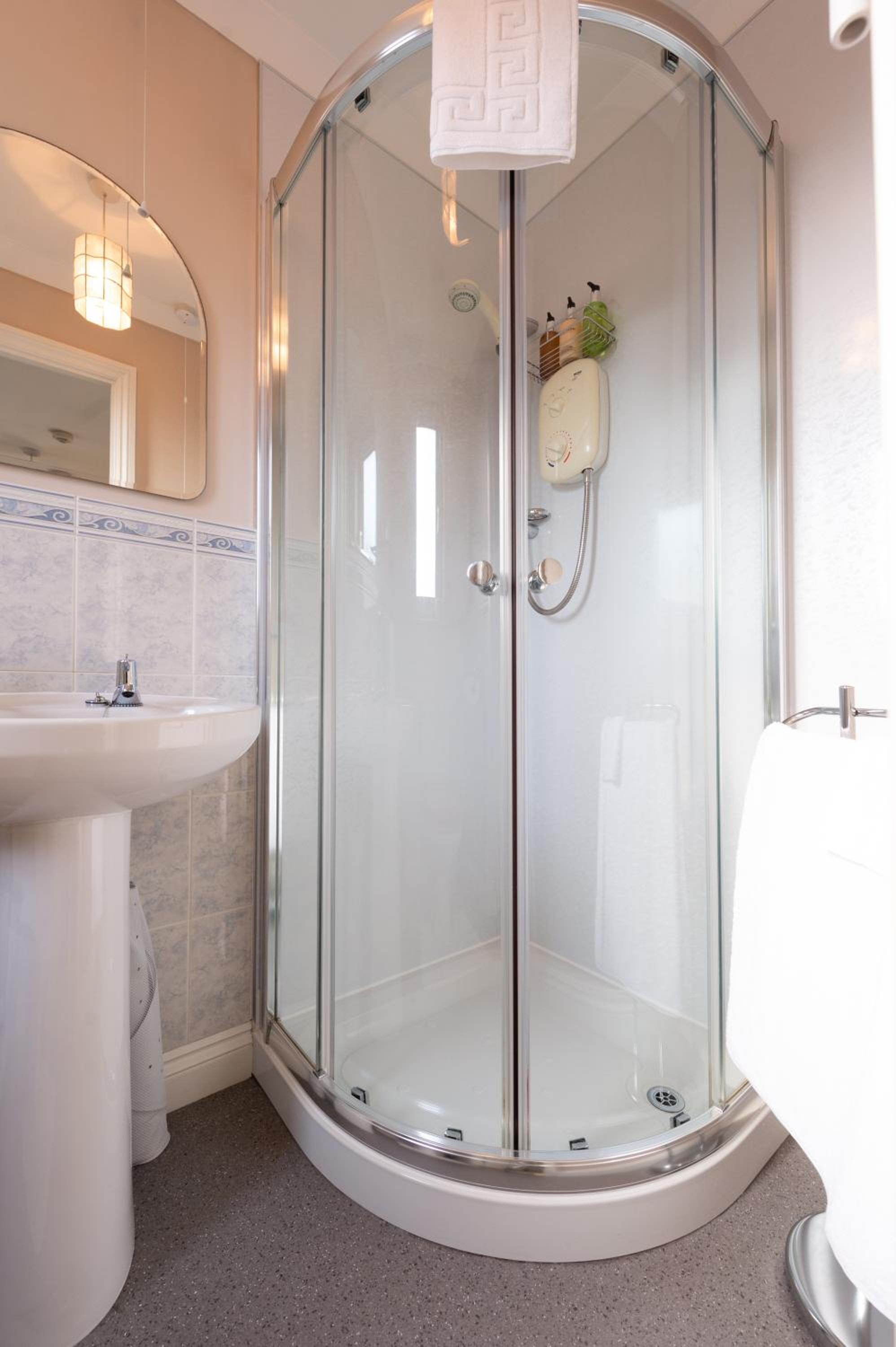 Penrith Vacations - Blue Swallow - Property Image 21