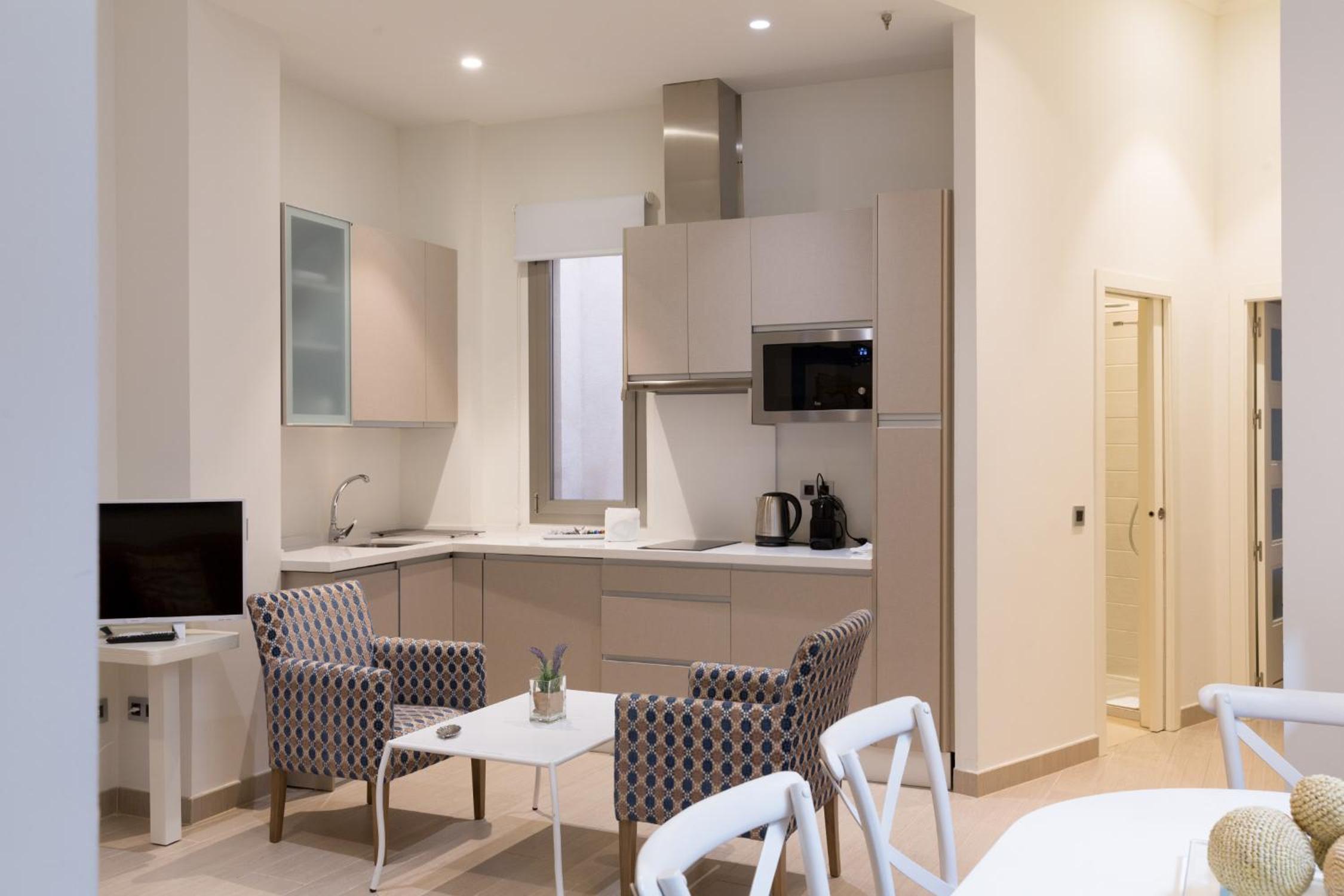 Welldone Cathedral Suites