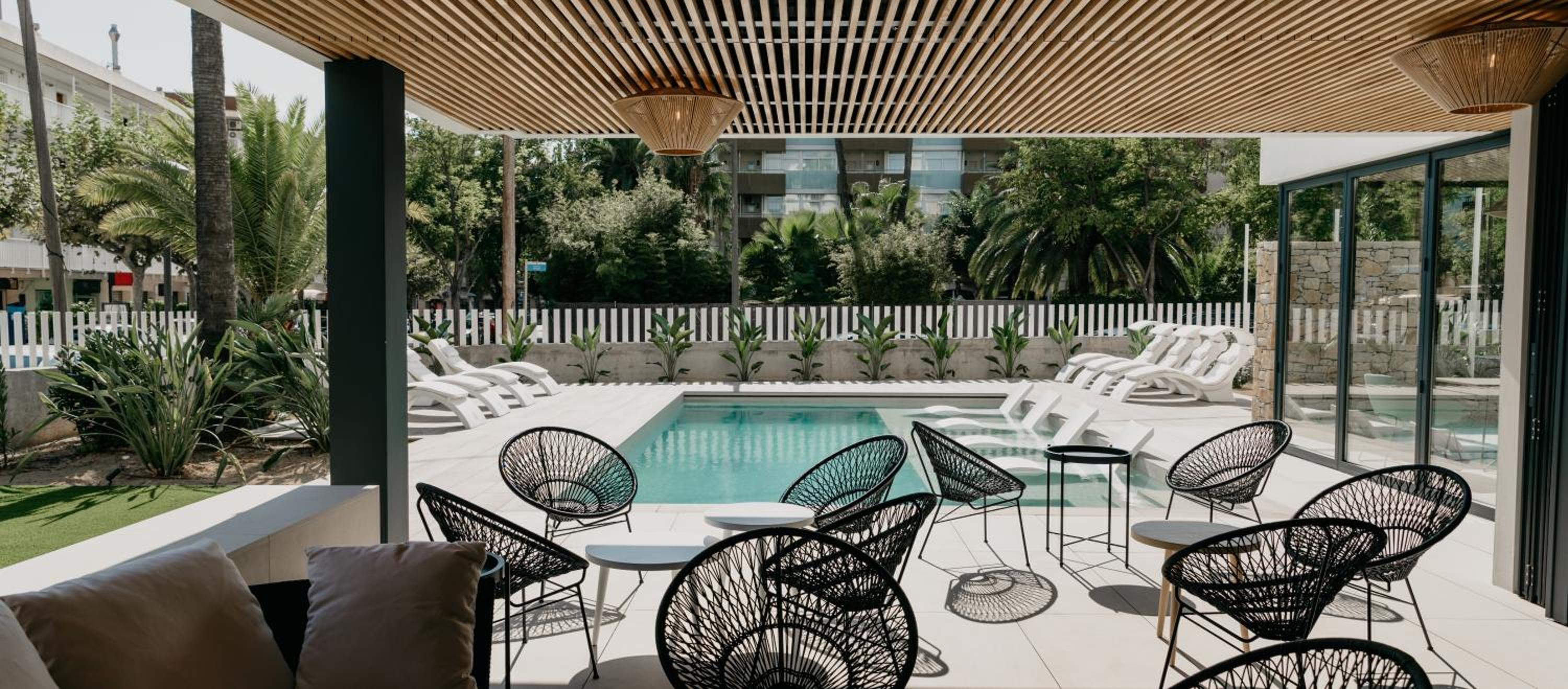 outdoor BBQ area