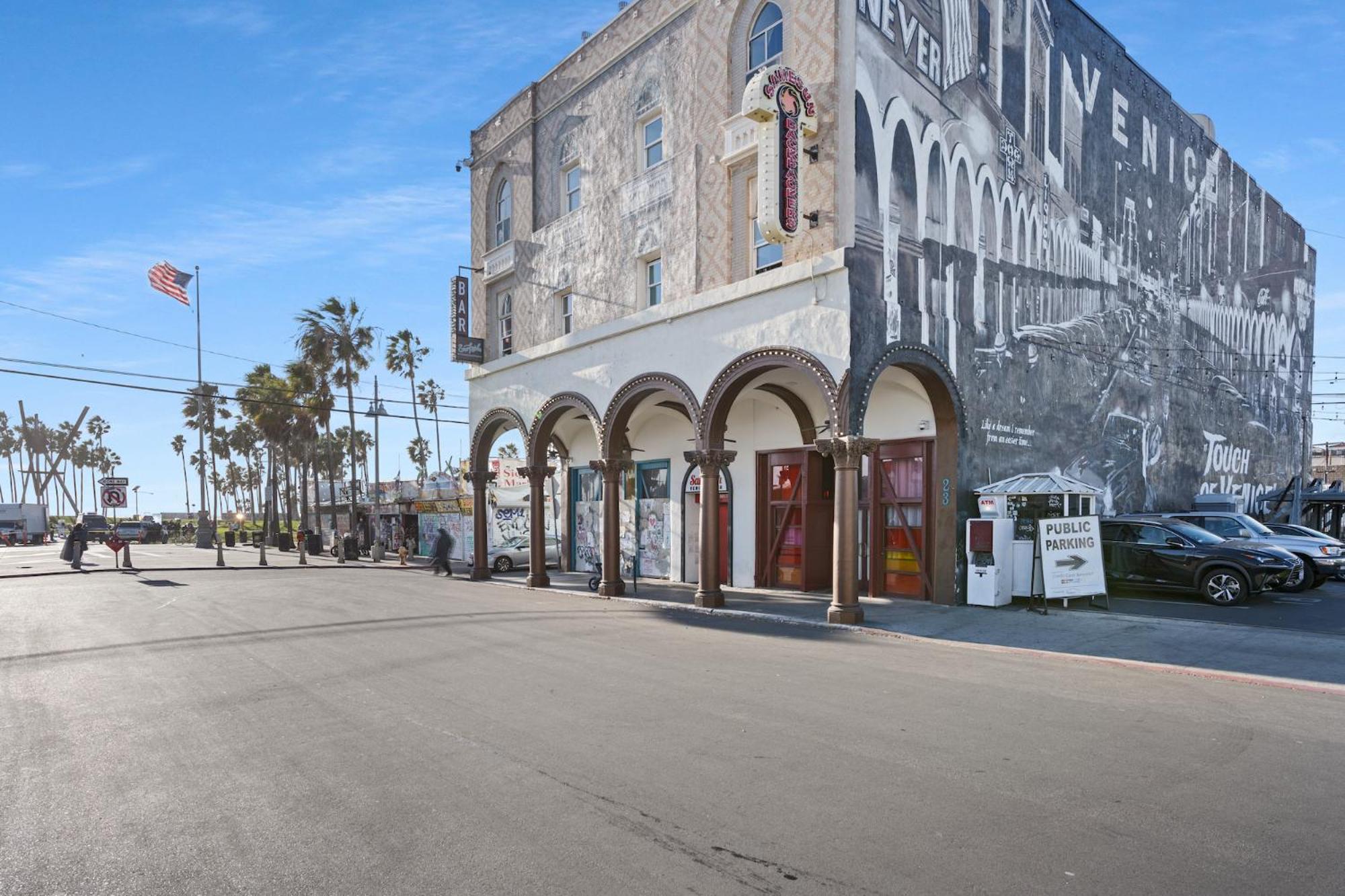 Samesun Venice Beach Hotel & Hostel