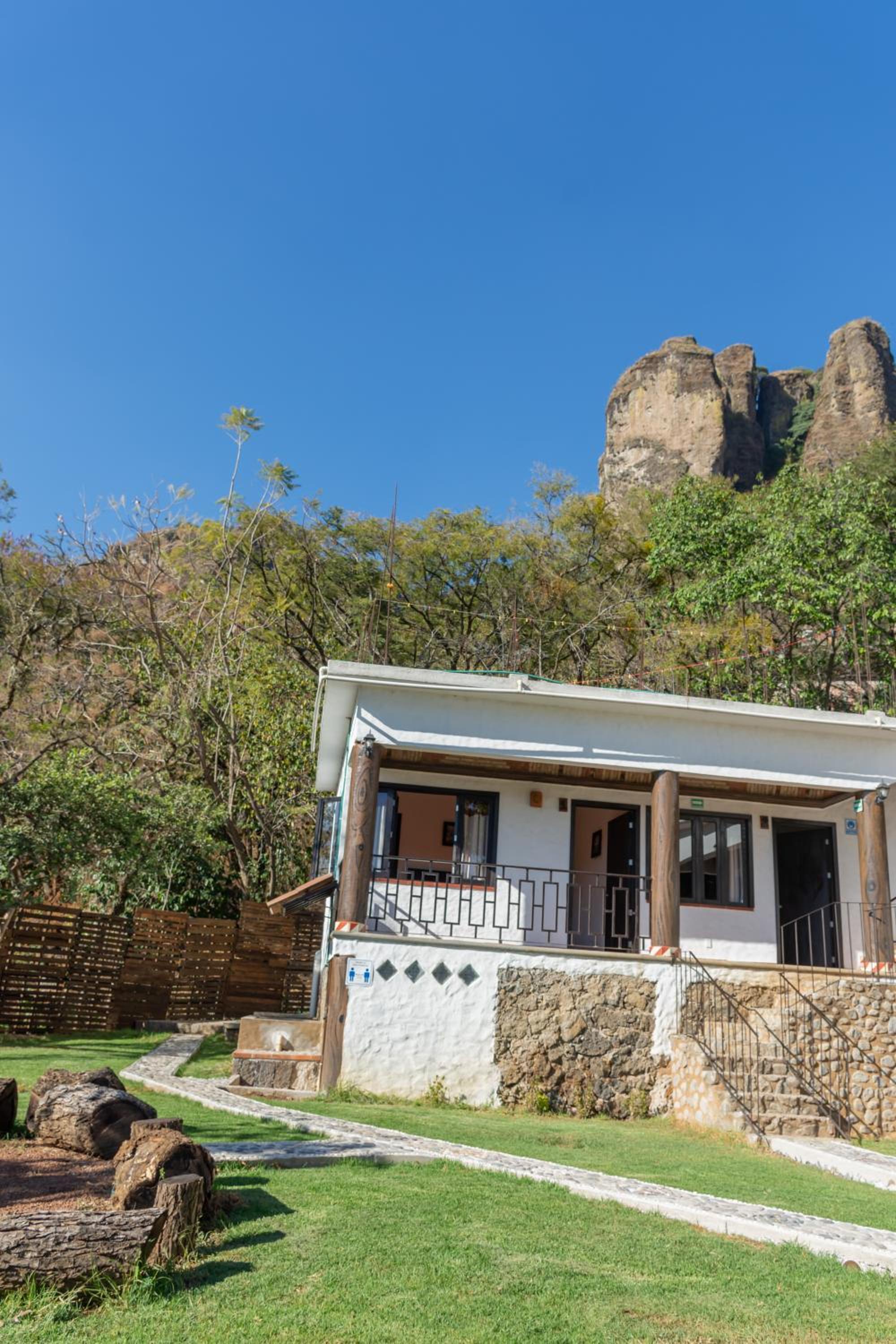 Hostal Maria Tepozteca view 4