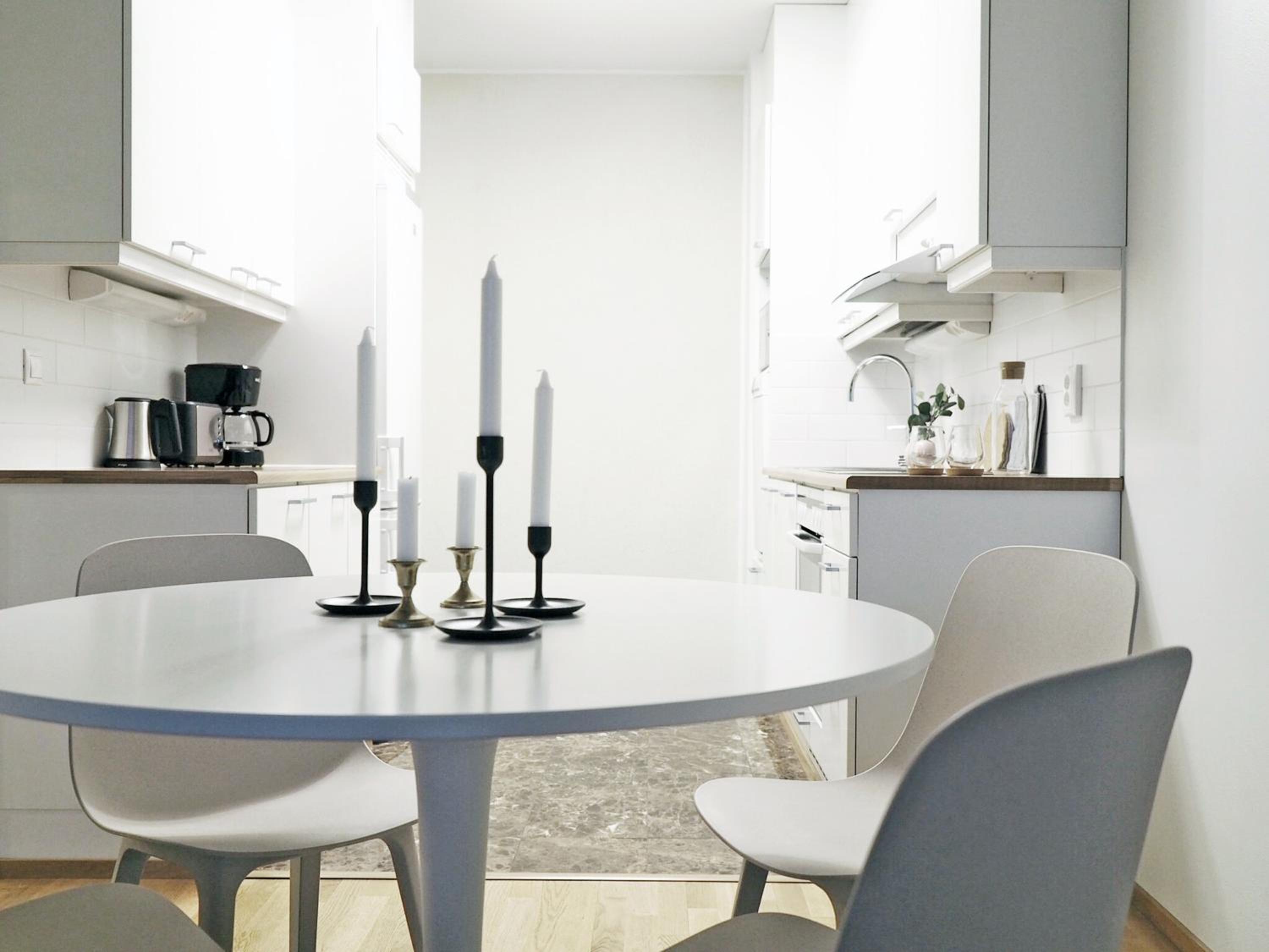 Modern 1BR with Sauna, Balcony & Free Parking view 5