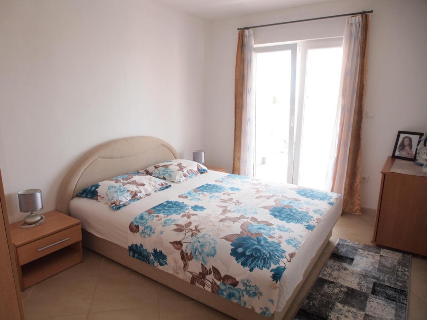Photo 68