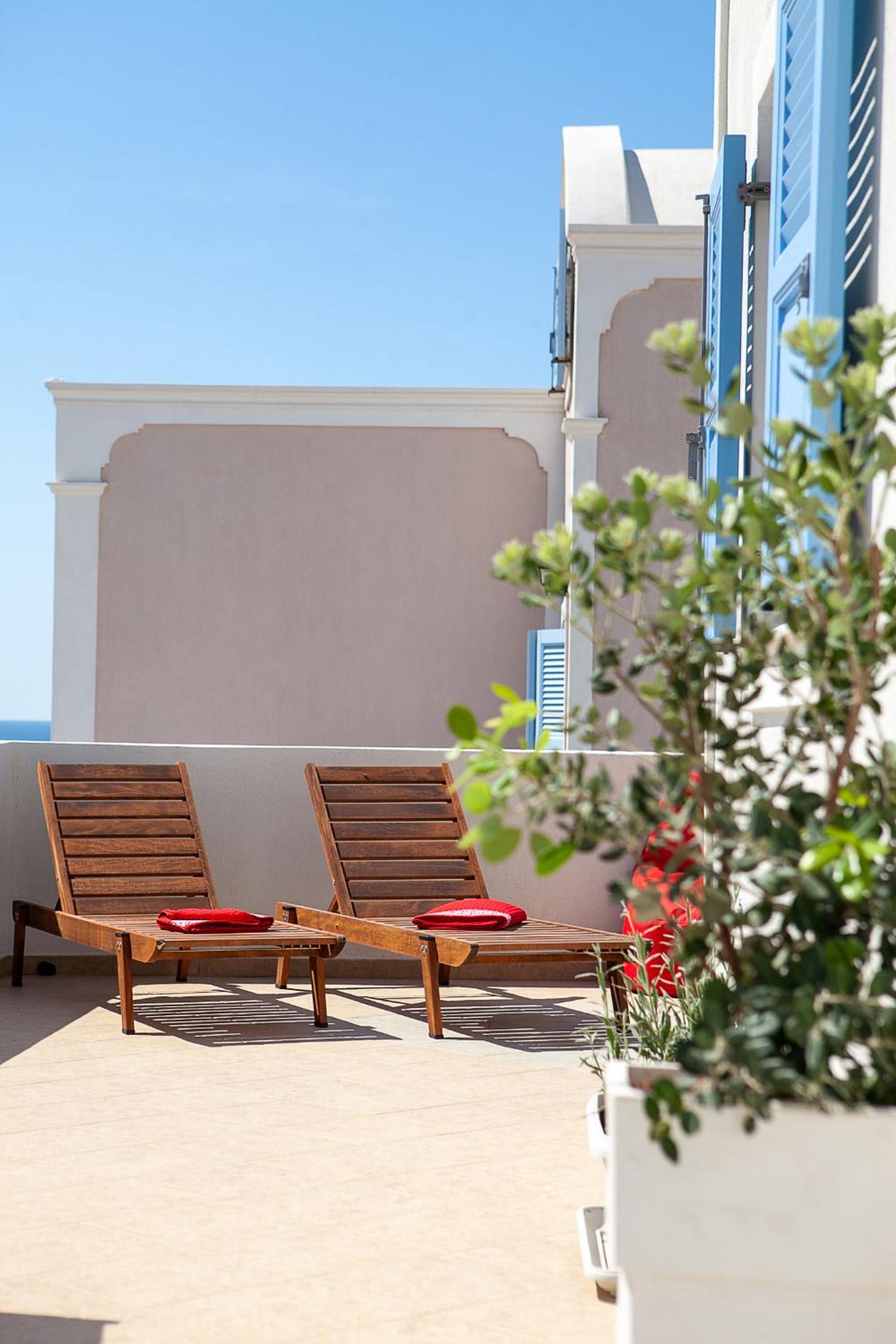 Sunrise Apartment Santorini